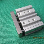 GUIDE CYLINDER MGPL12-10 (중고)