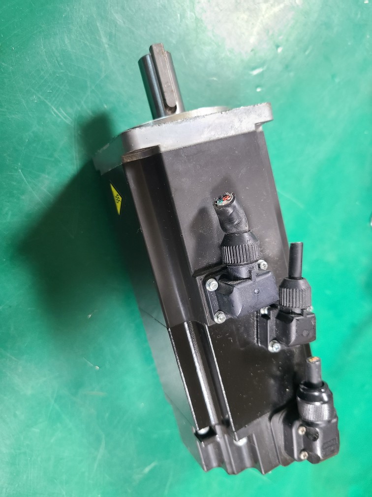 MITSUBISHI SERVO MOTOR HF-KP43B (중고) 미쓰비씨 서보모타