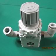 Regulator IRV10-LC08