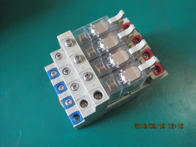 RELAY R4A-DC24VC(중고)