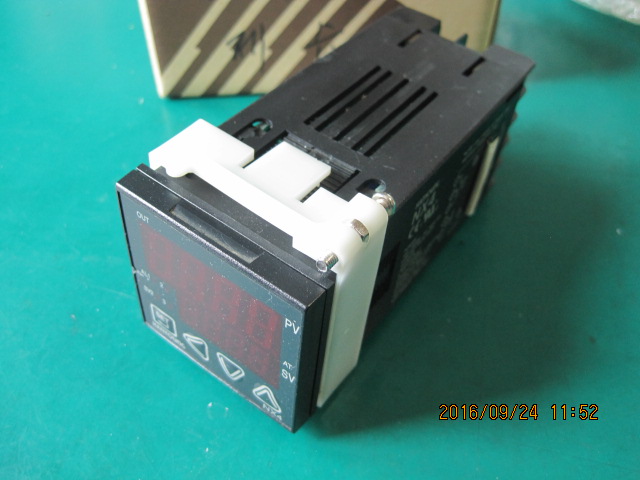TEMP CONTROLLER NX4-06