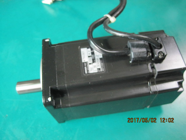 OMRON AC SERVO MOTOR R88M-W75030T(750W 중고) 옴론 서보모타