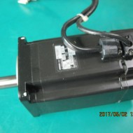 OMRON AC SERVO MOTOR R88M-W75030T(750W 중고) 옴론 서보모타