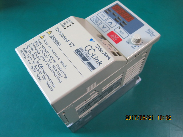 INVERTER CIMR-V7DT20P4 0.4KW (중고)