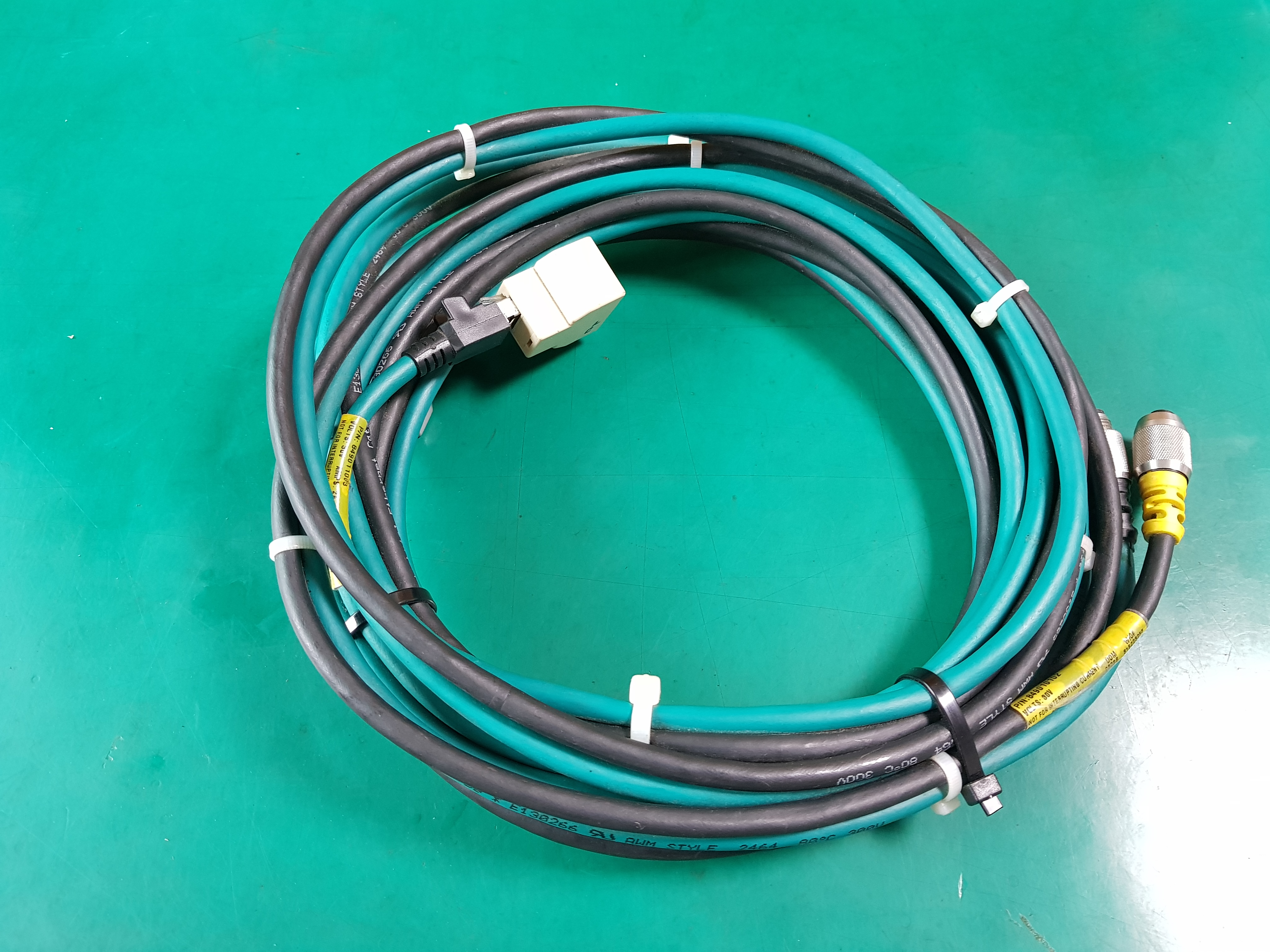 CAMERA CABLE 849010102+849011003(중고)