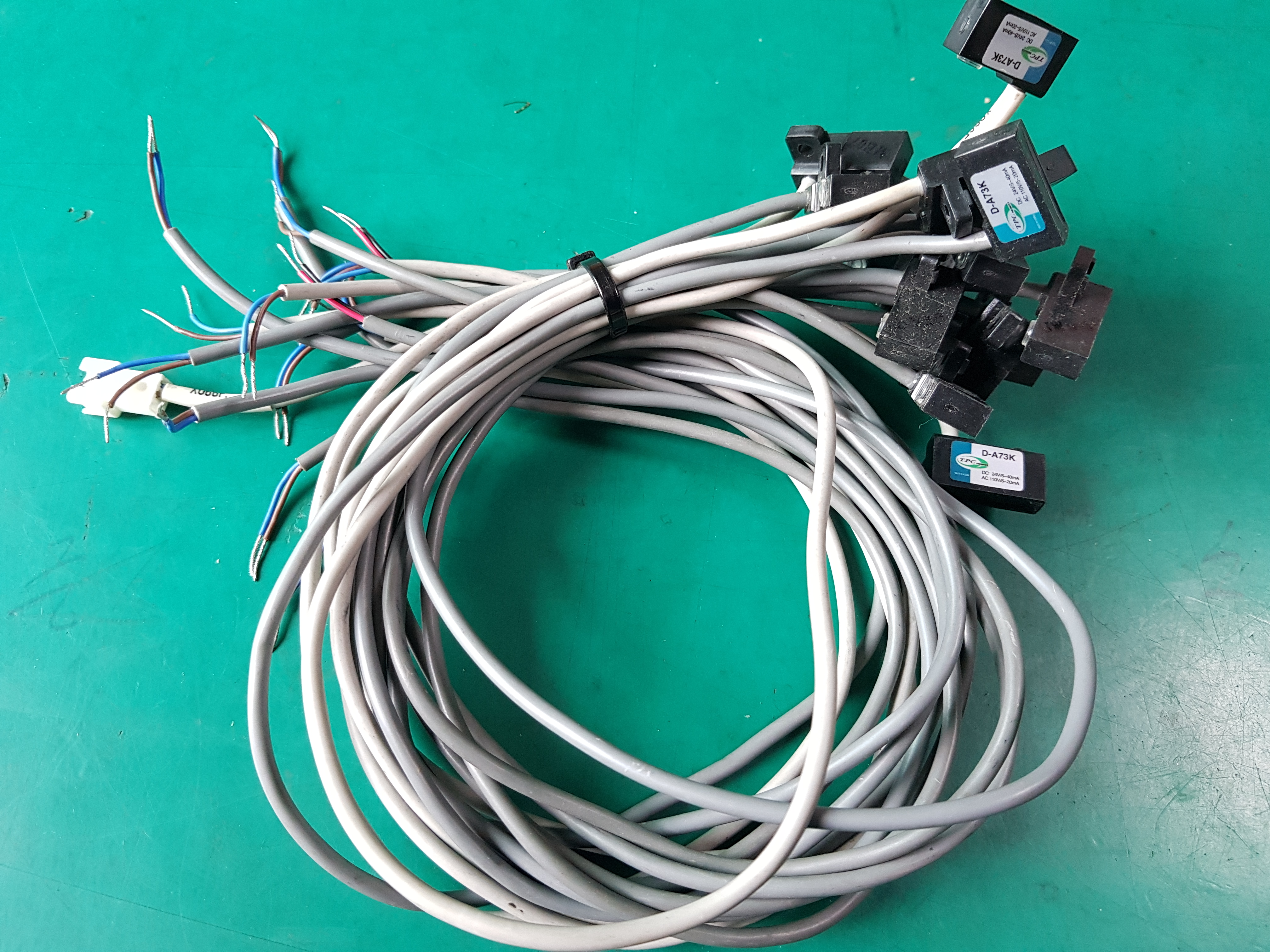 SMC AUTO SWITCH D-A73(고정볼트 없슴-미사용중고) 실린더 스위치