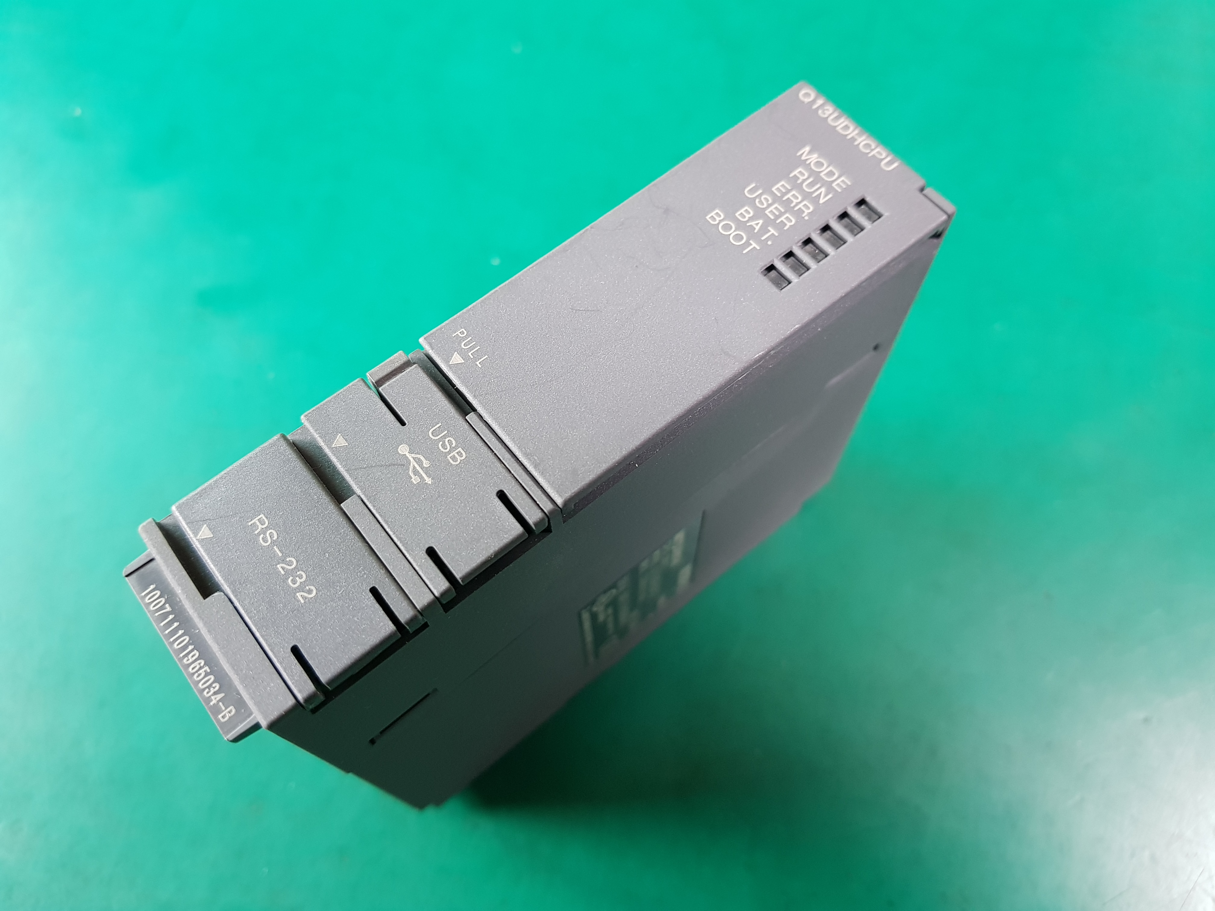 PLC CPU UNIT Q13UDHCPU (중고)