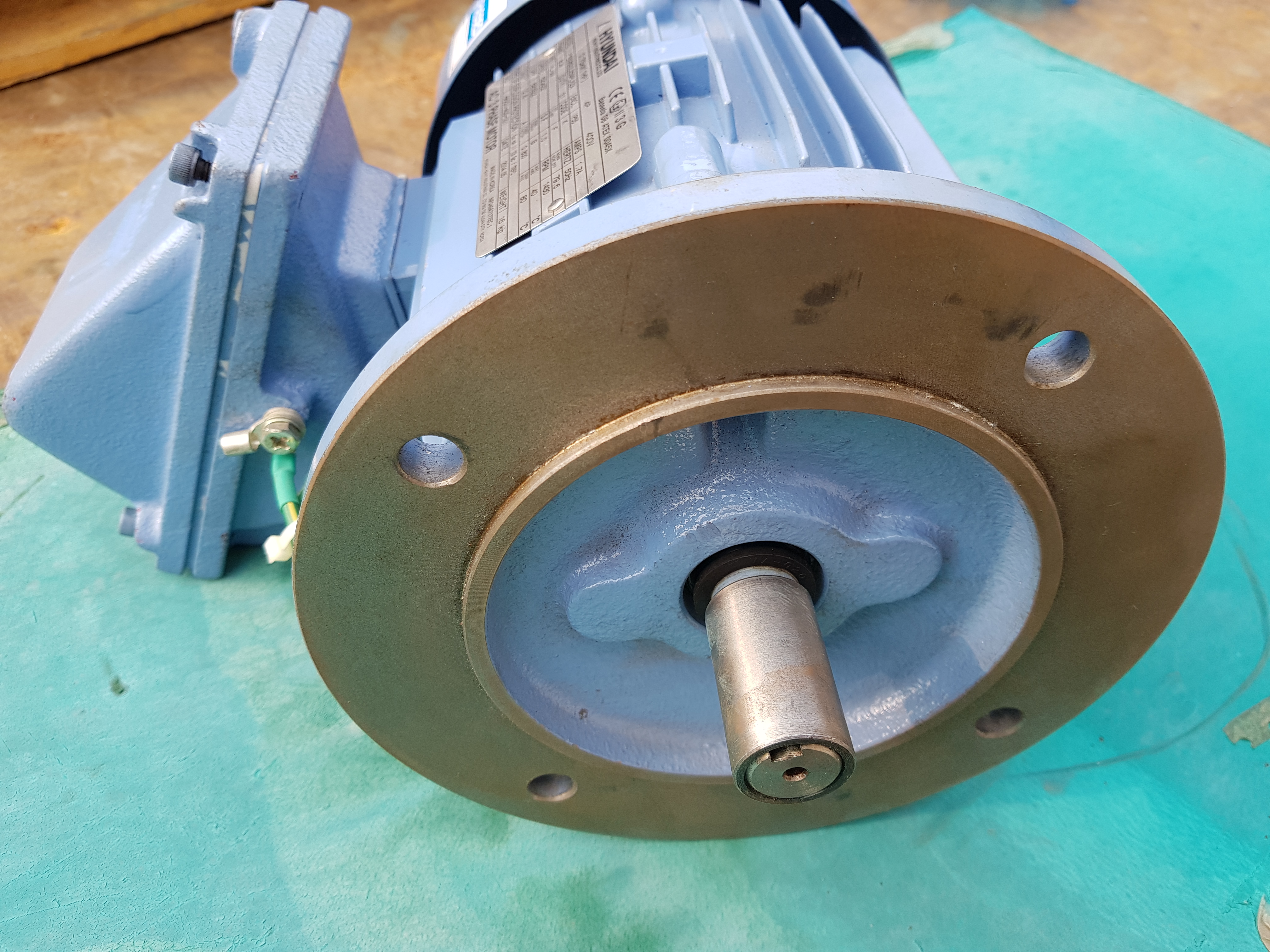 AC 3-PHASE MOTOR 0.75KW PNS080UL259RLRZA(미사용품)