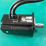 AC SERVO MOTOR R88M-U20030LA 200W(중고) 옴론 서보모타