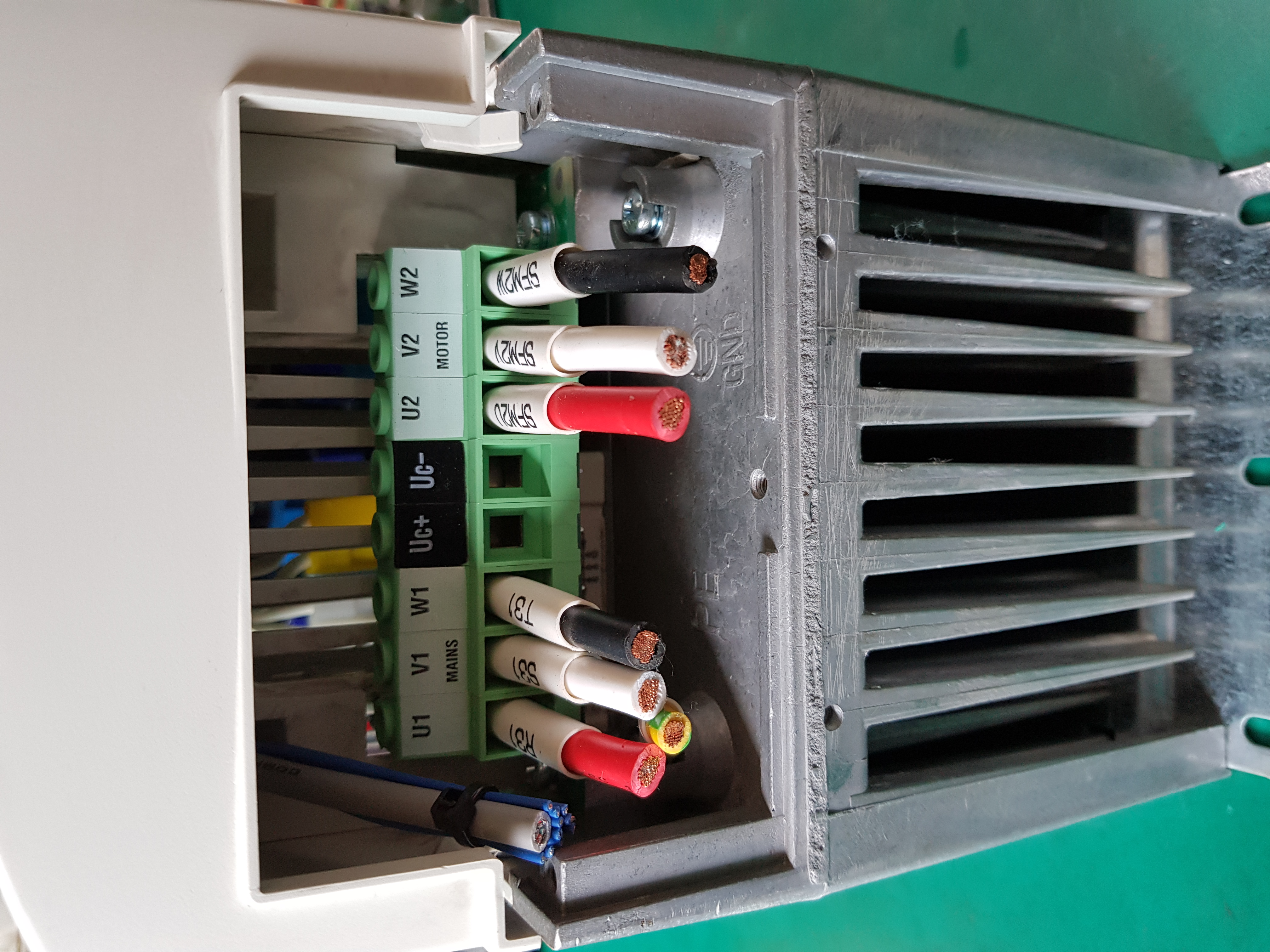 VARIABLE SPEED AC DRIVE ACS401600922(중고)
