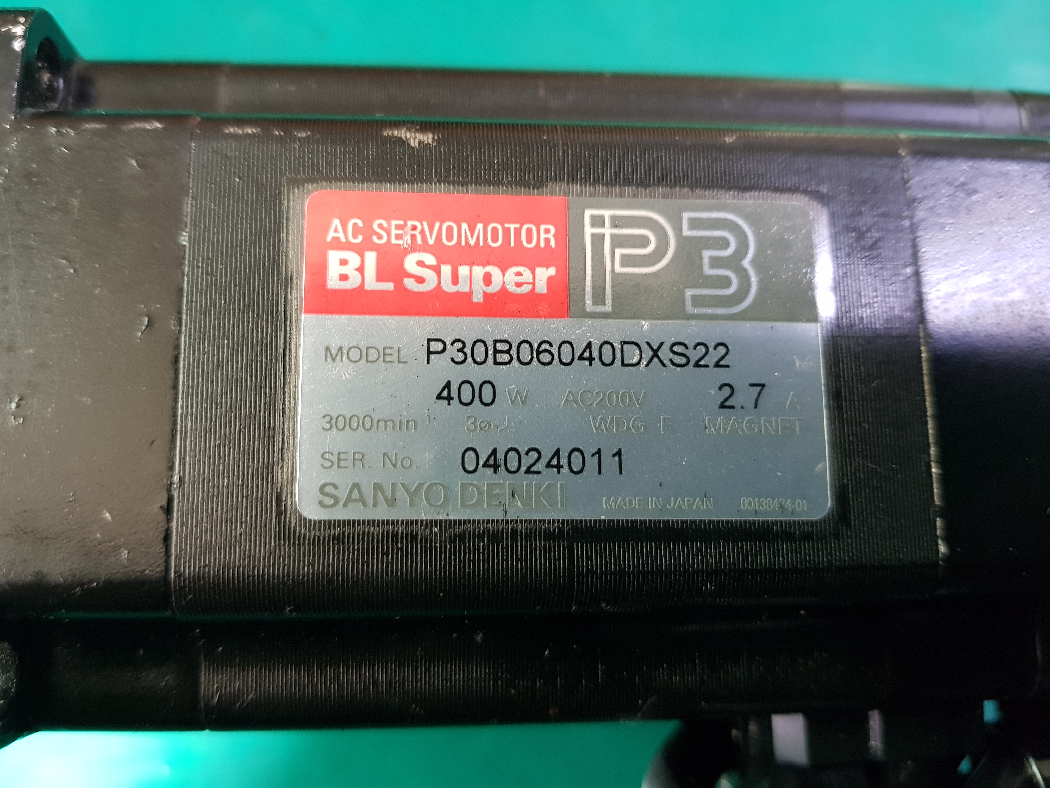 AC SERVO MOTOR P30B0604DXS22  400W(중고)
