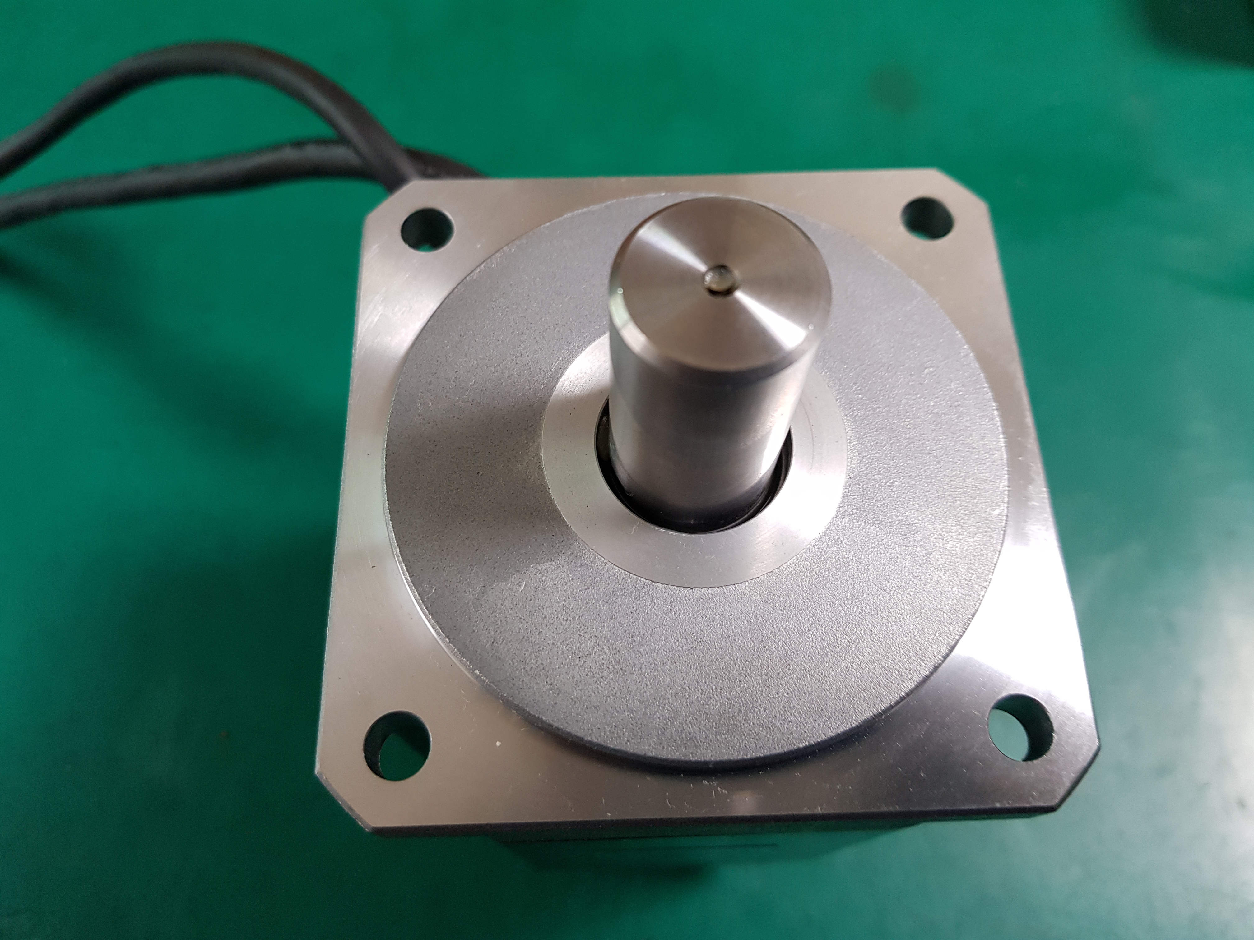SERVO MOTOR 4614N1096E200(중고)