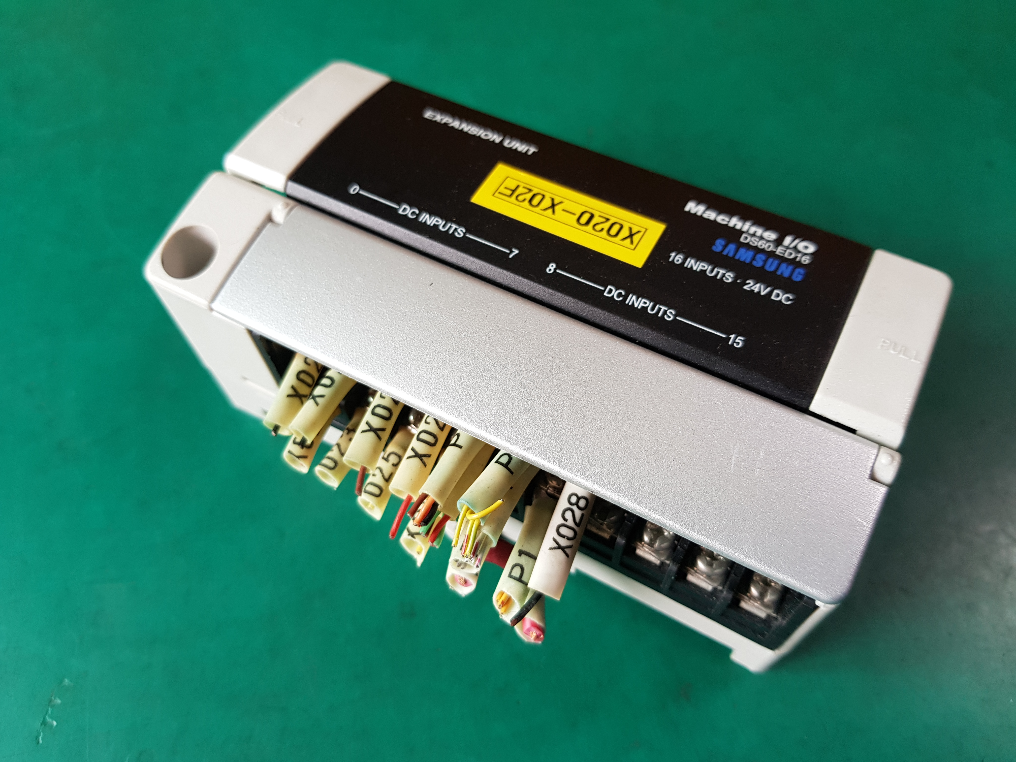 MACHINE I/O DS60-ED16(중고)