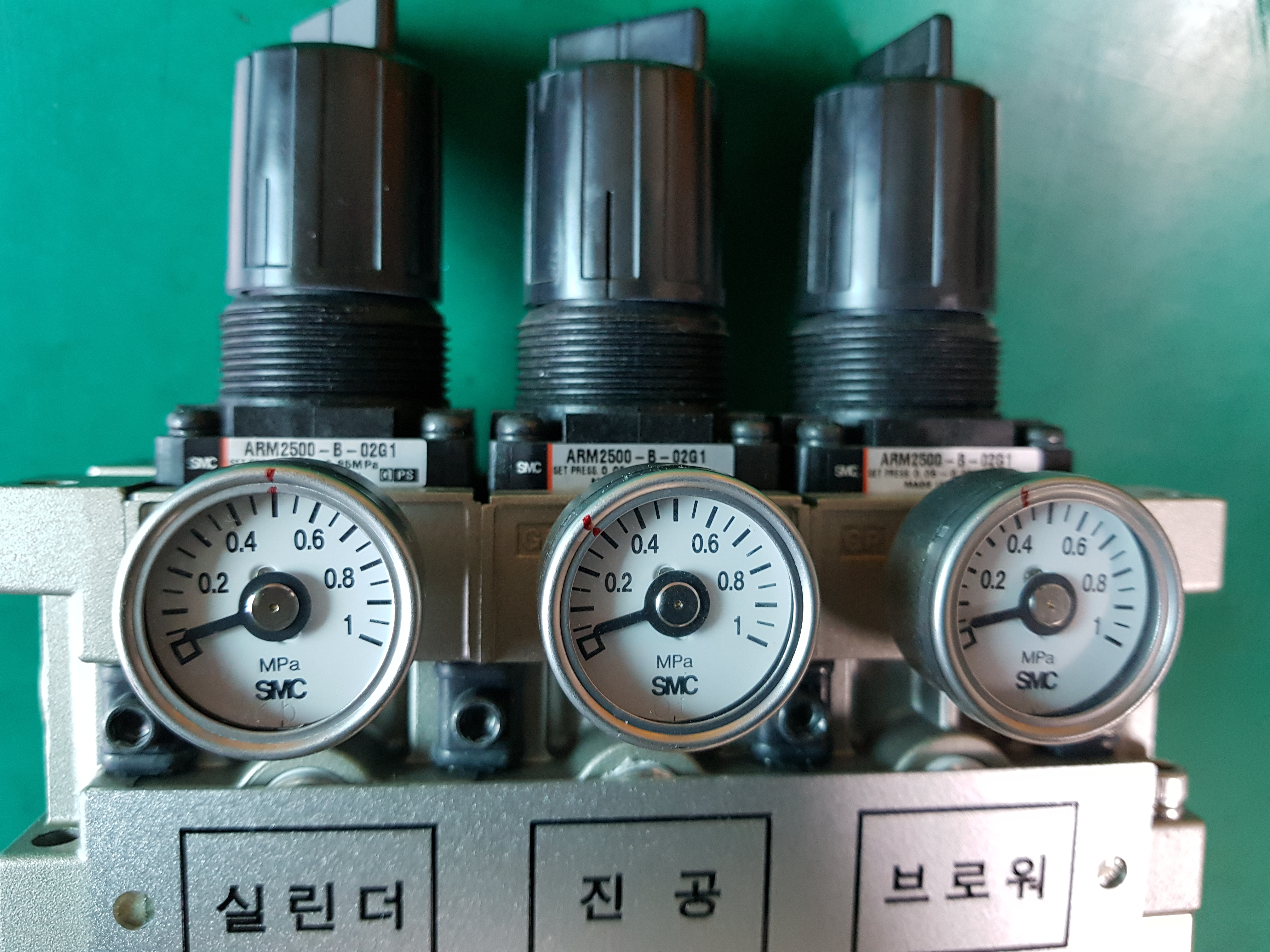 AIR REGULATOR ASS'Y ARM2500-B-02BG1 3SETS(중고)