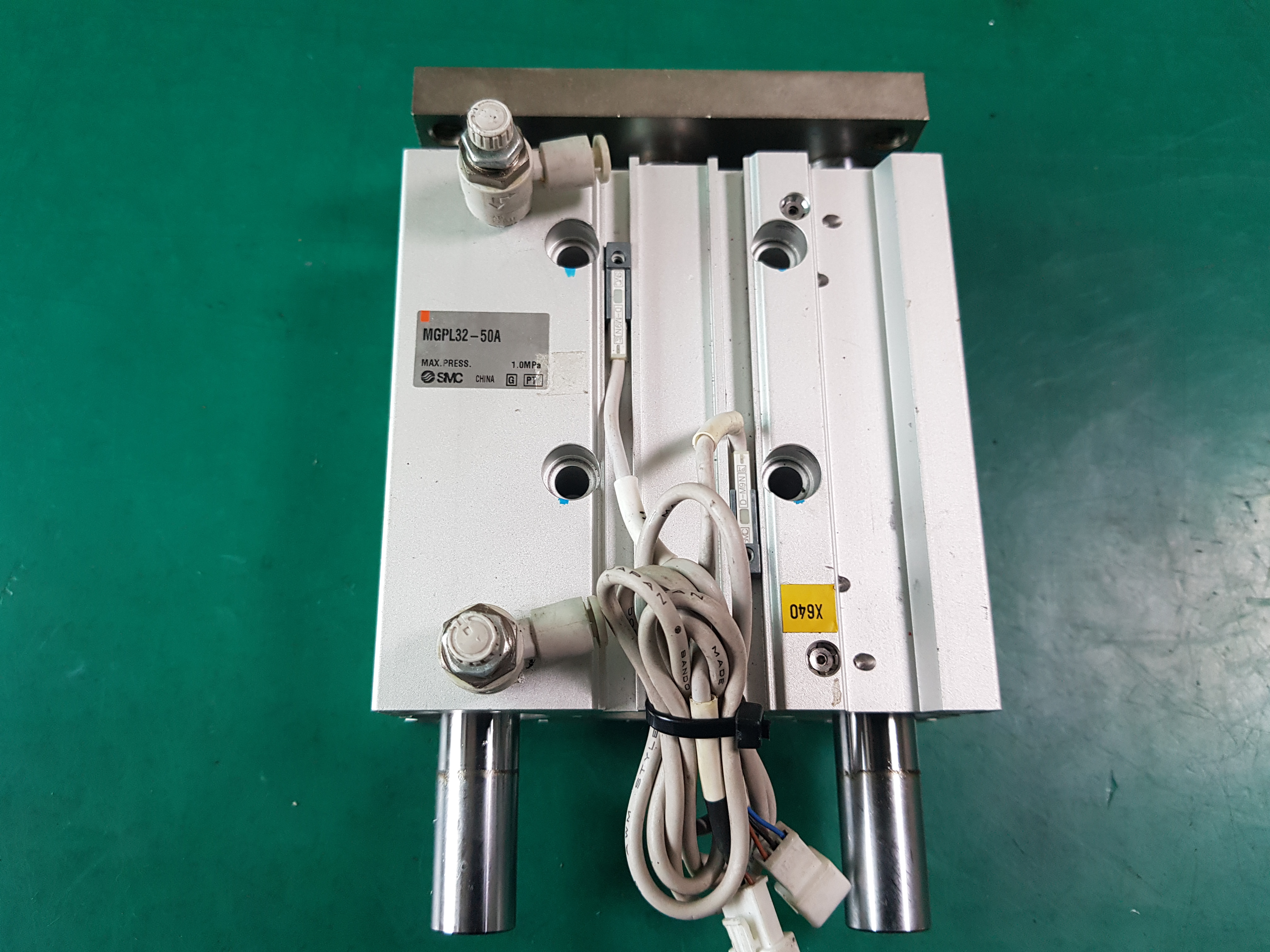 SMC GUIDE CYLINDER MGPL32-50Z(중고) 가이드실린더