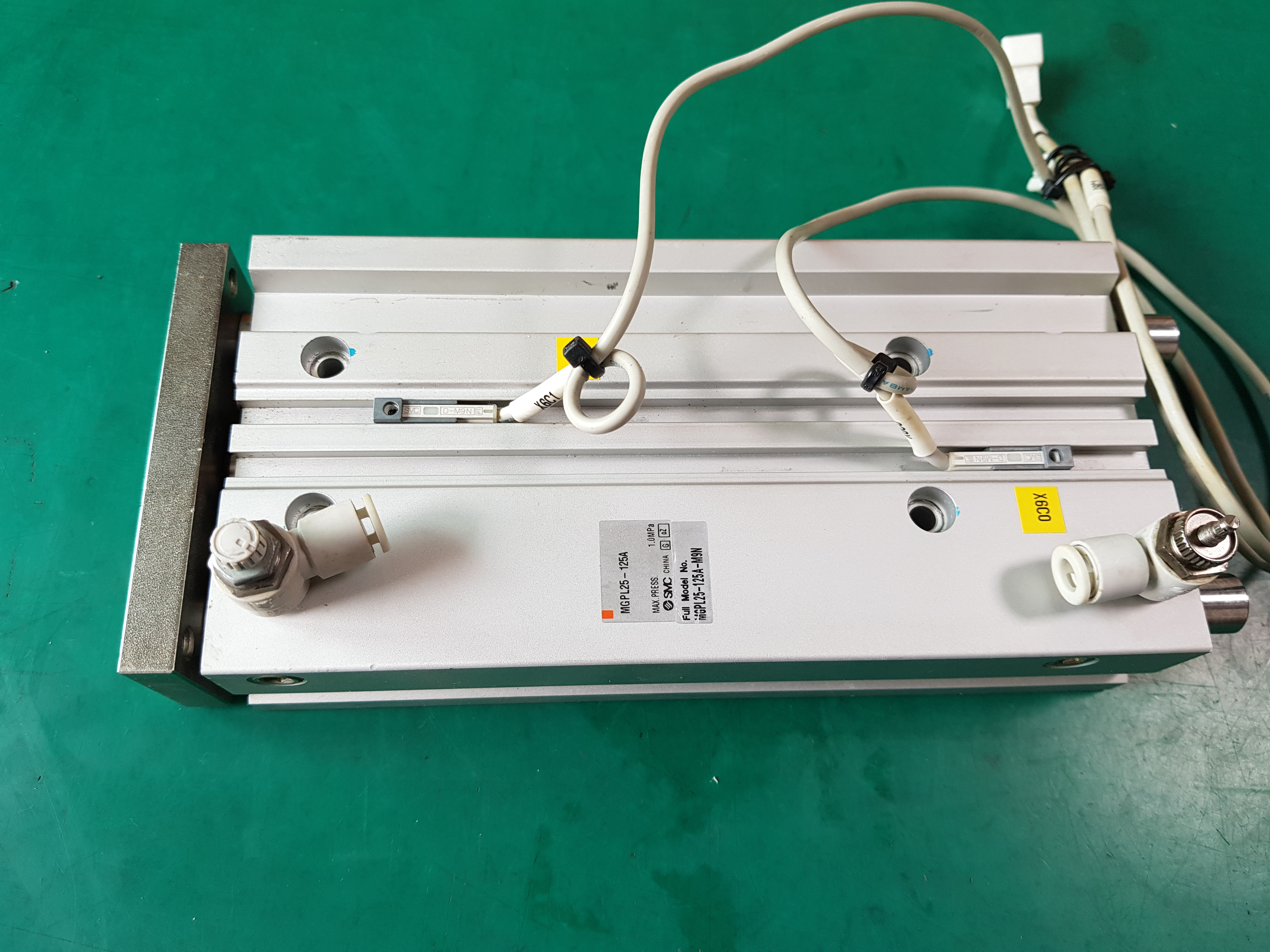 GUIDE CYLINDER MGPL25-125A