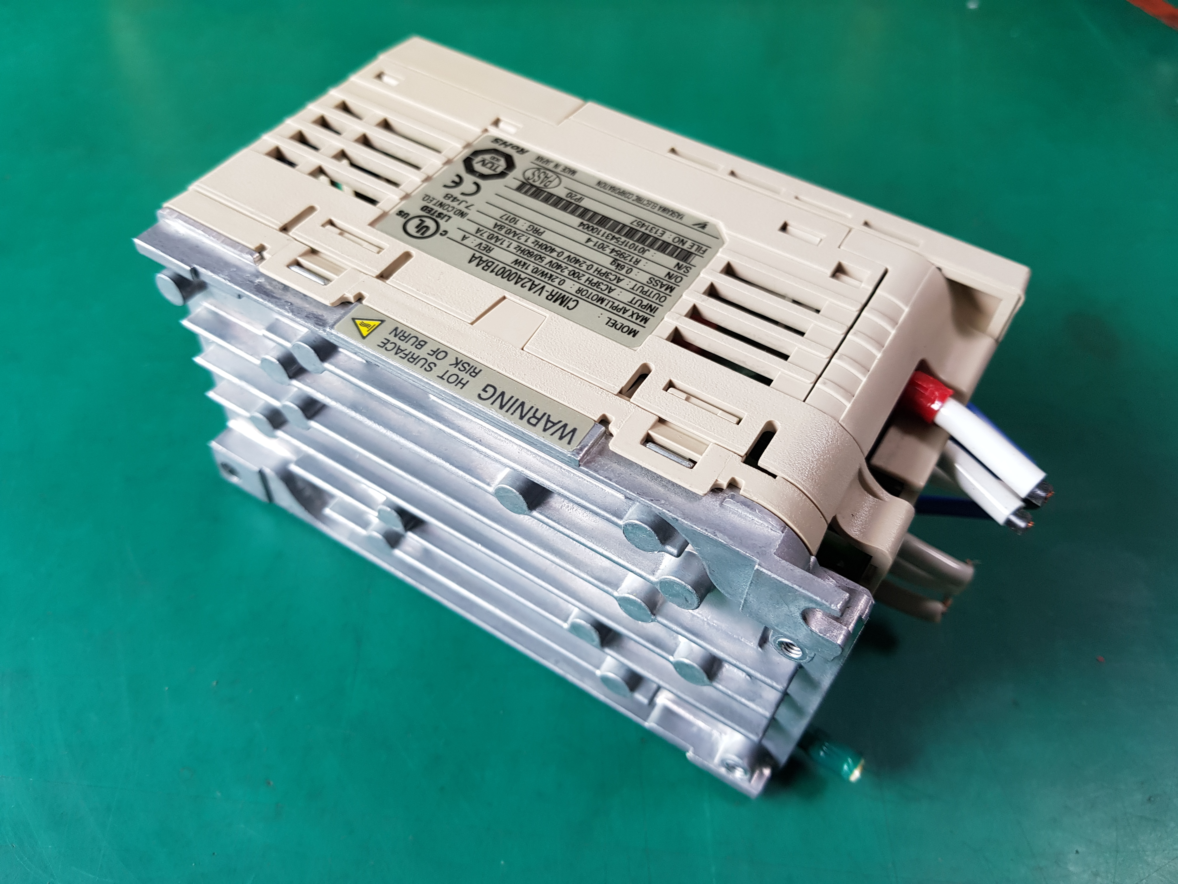 INVERTER CIMR-VA2A0001BAA(중고)