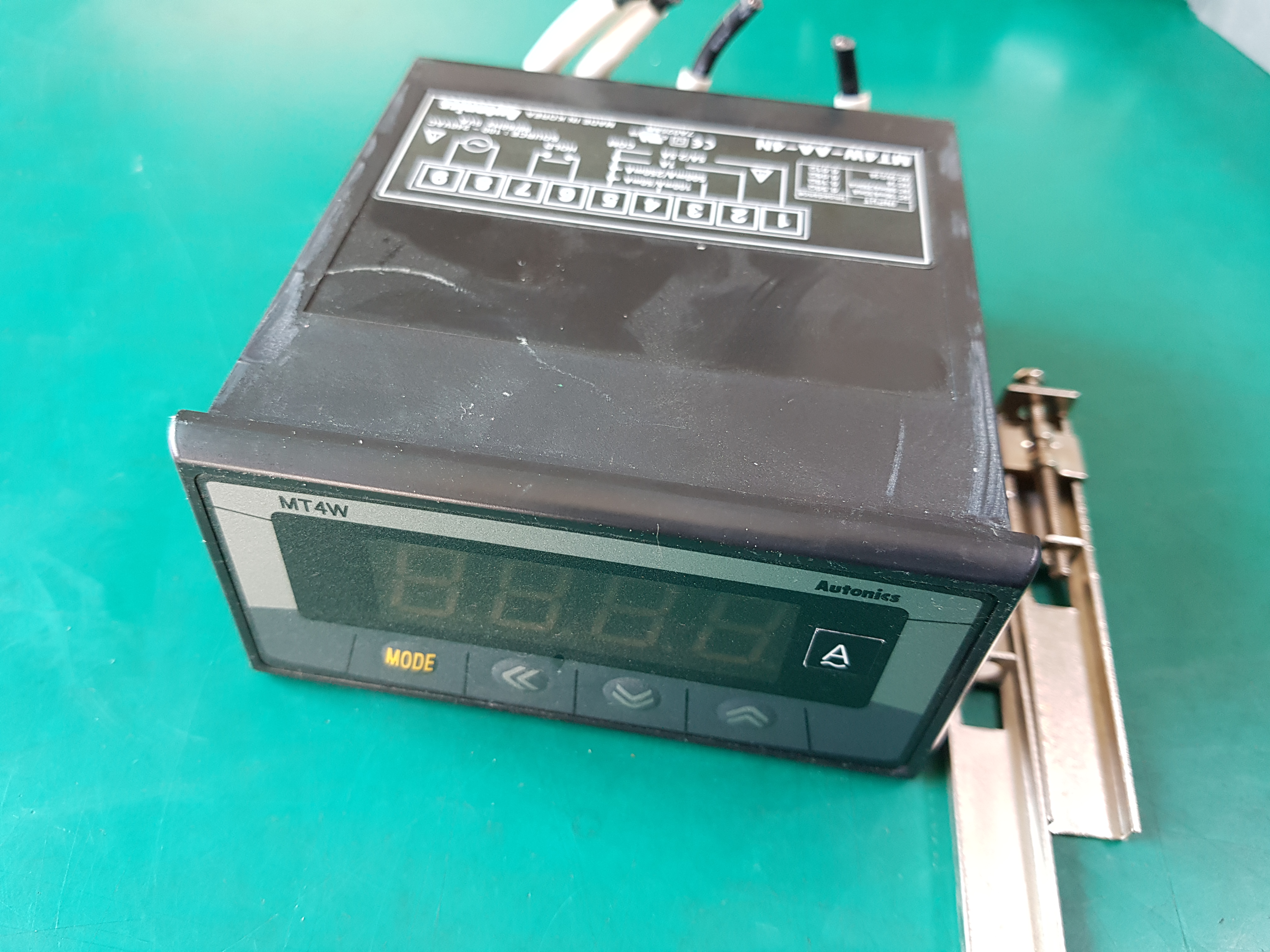 DIGITAL METER MT4W-AA-4N (중고)