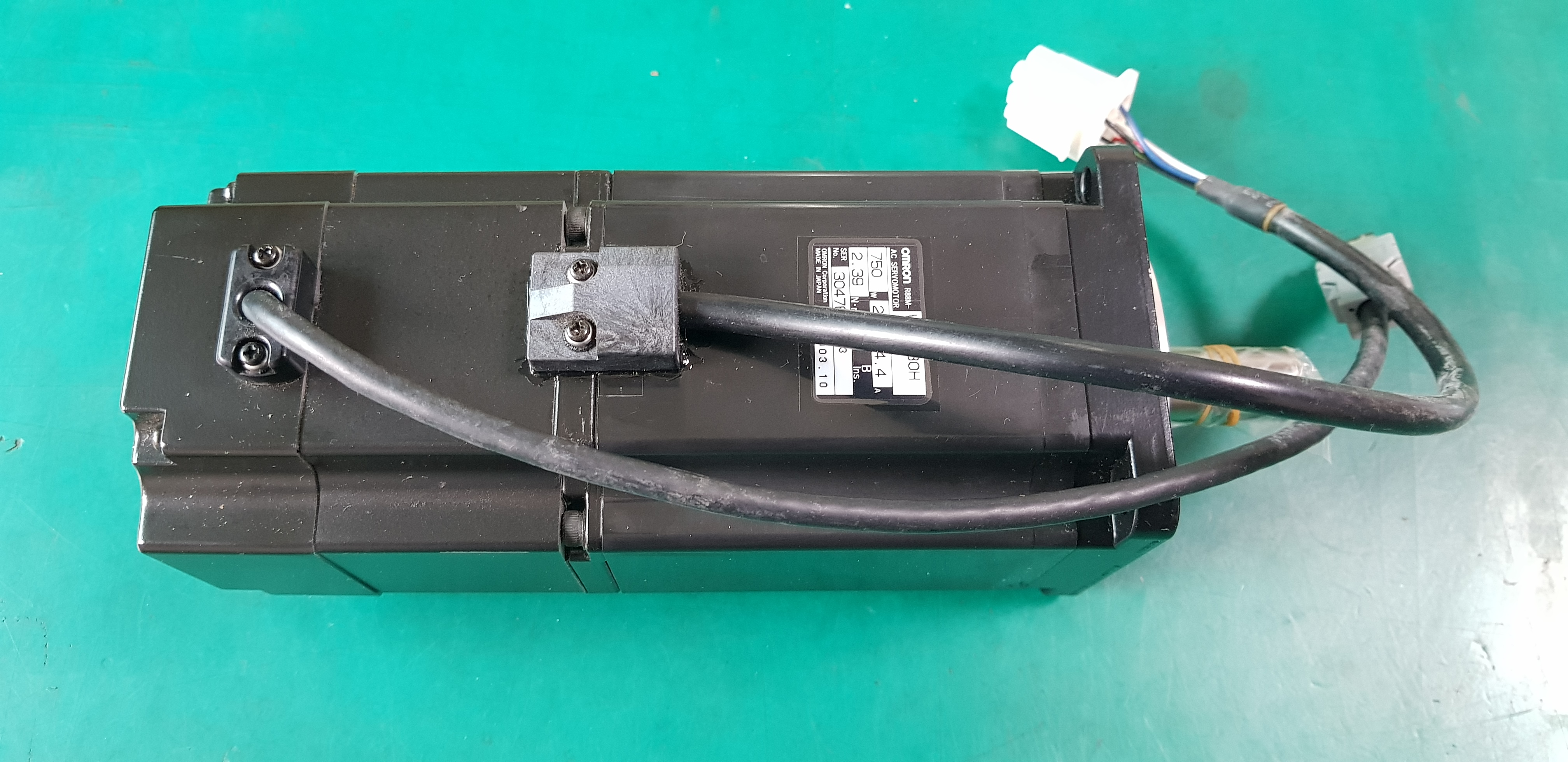 AC SERVO MOTOR W75030H-B (미사용품)