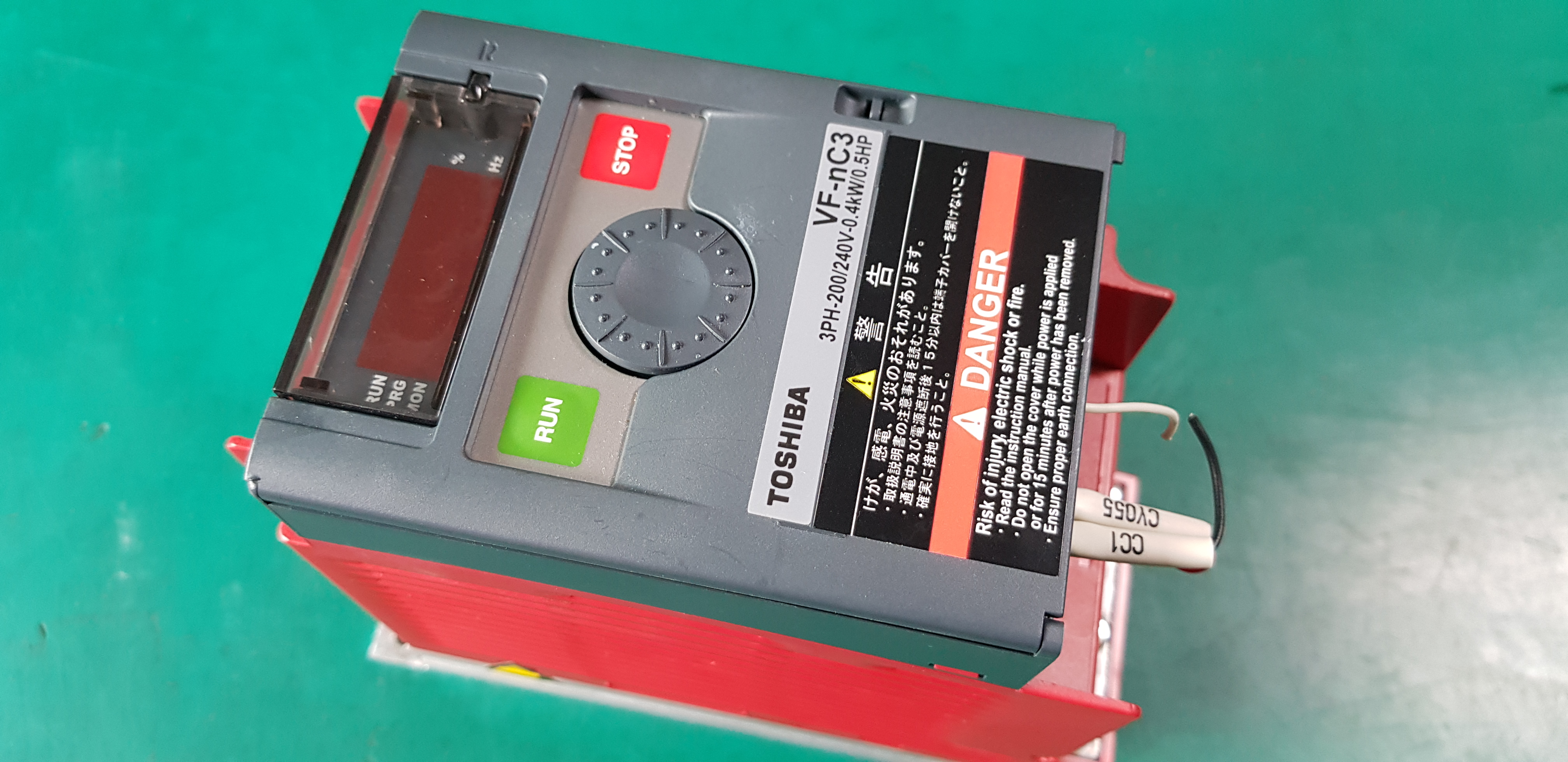 TRANSIS INVERTER VFNC3-2004P 0.4KW (중고)