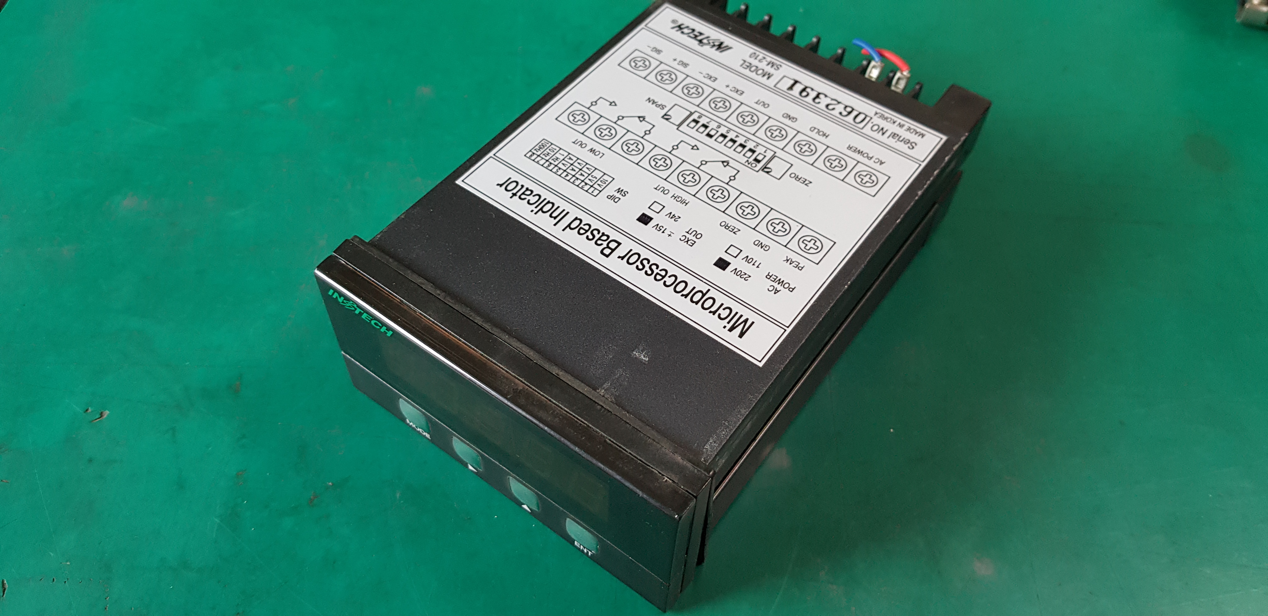 MICROPROCESSOR BASED INDICATOR SM-210 (중고)