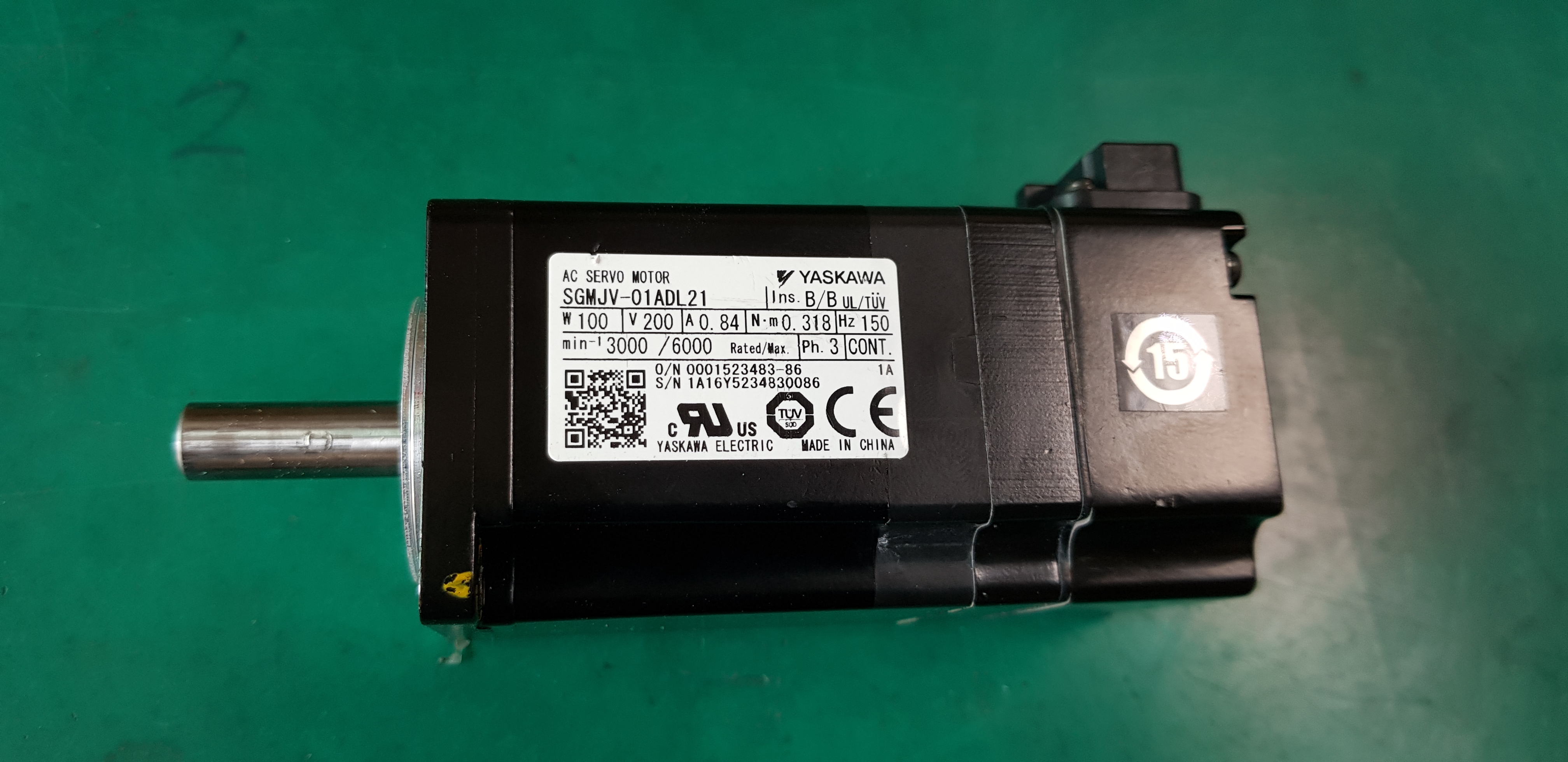 (미사용중고) YASKAWA AC SERVO MOTOR SGMJV-01ADL21 100W  야스까와 서보모타