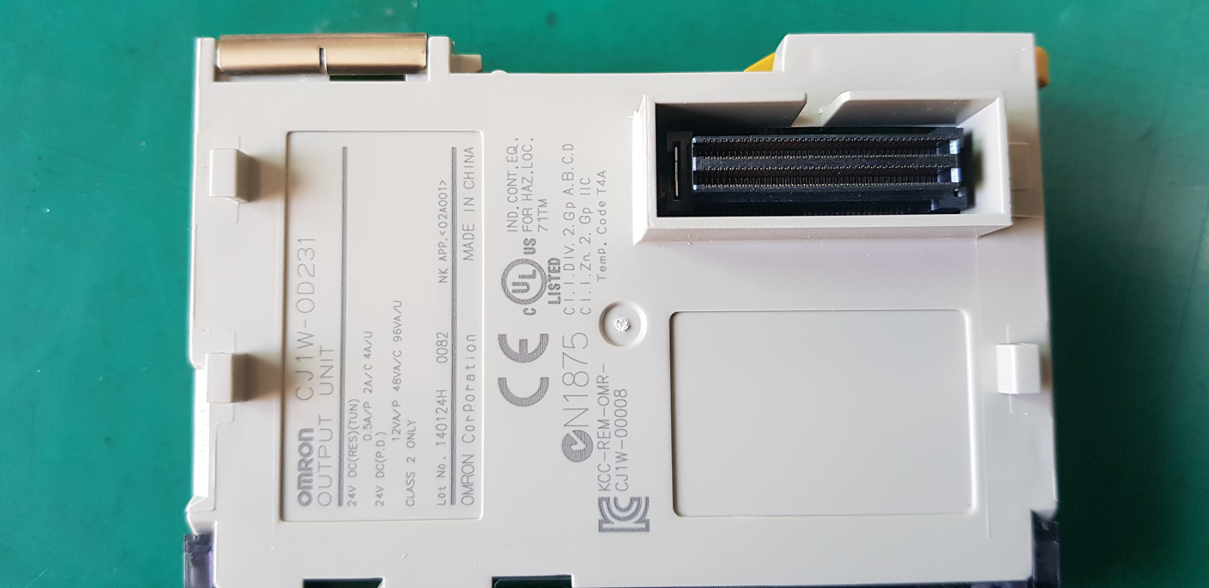 OMRON PLC OUTPUT UNIT CJ1W-OD231 (중고)