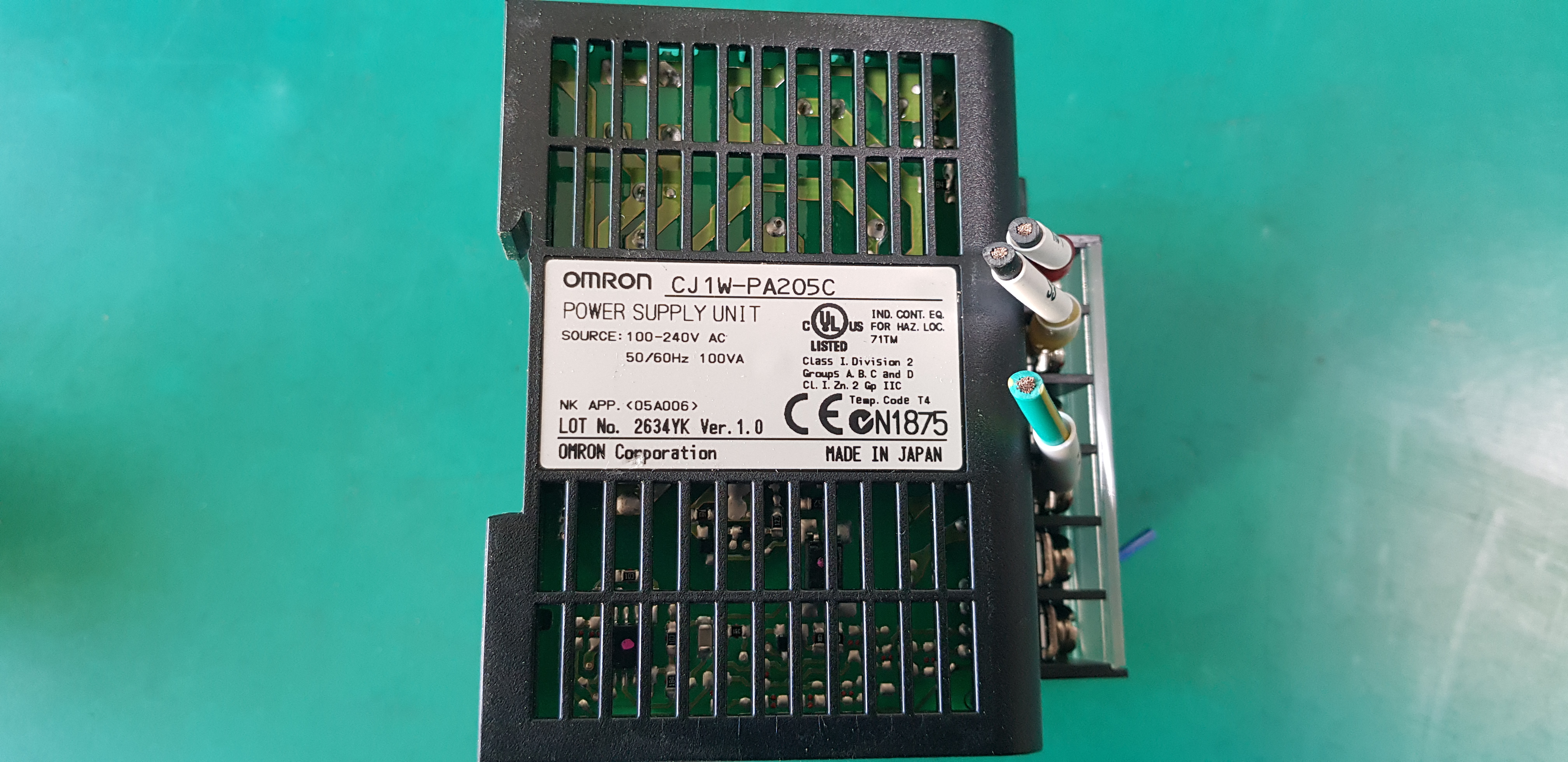 OMRON PLC POWER CJ1W-PA205C (중고) 옴론 피엘시 파워