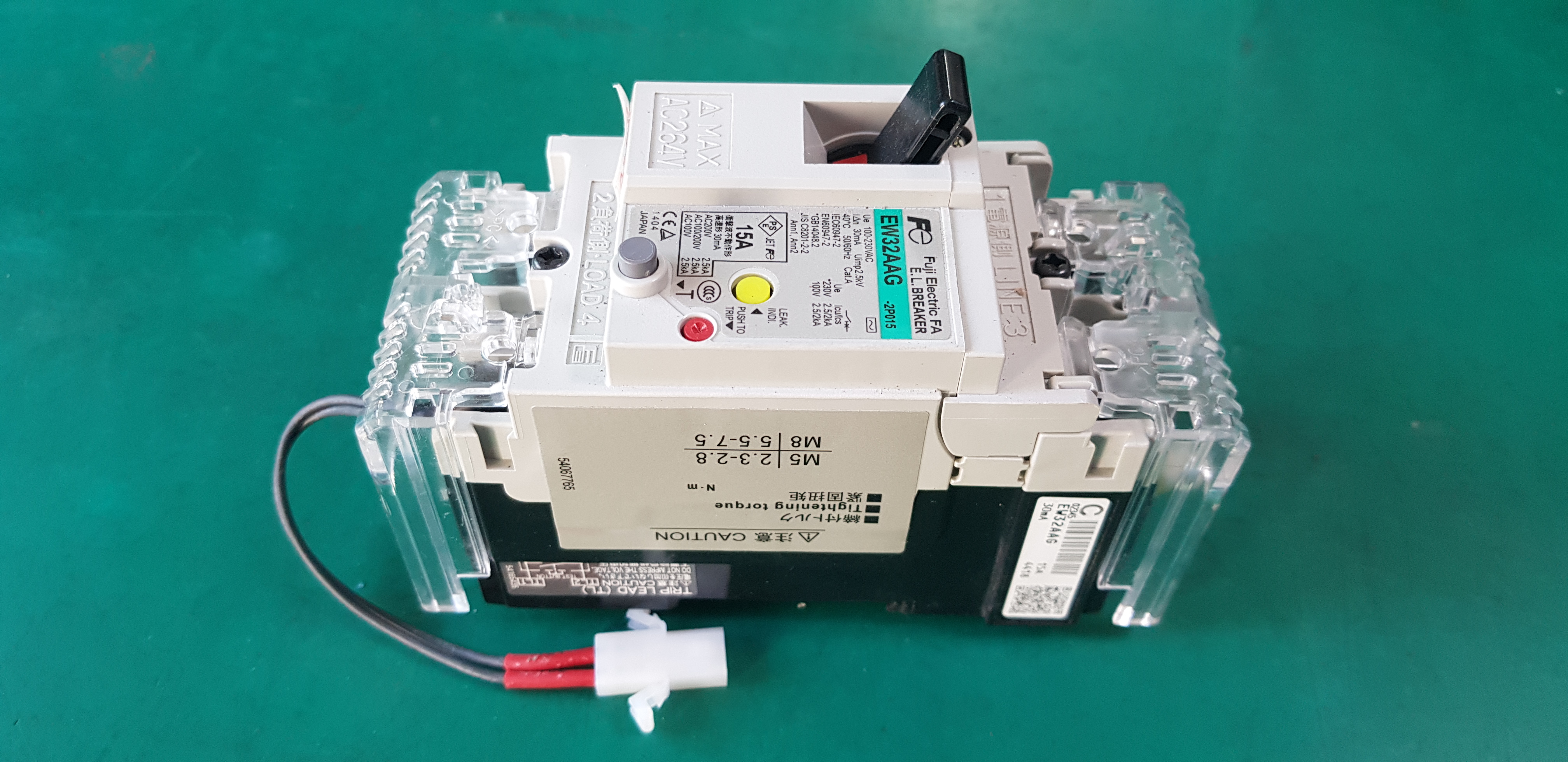 E.L BREAKER EW32AAG 15A (중고)