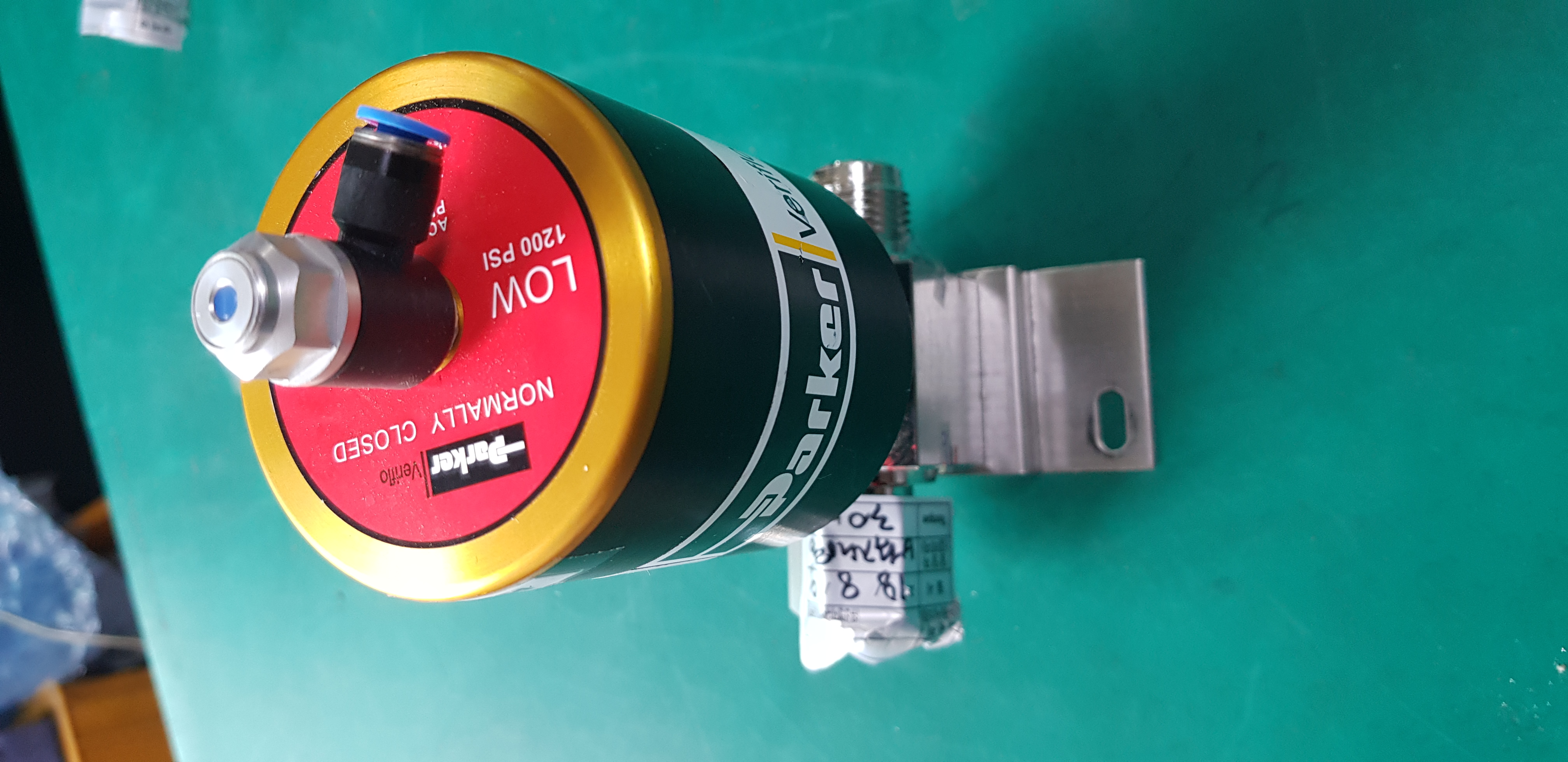 PARKER VERIFLO  NORMALLY CLOSED LOW 1200PSI 18R (중고)