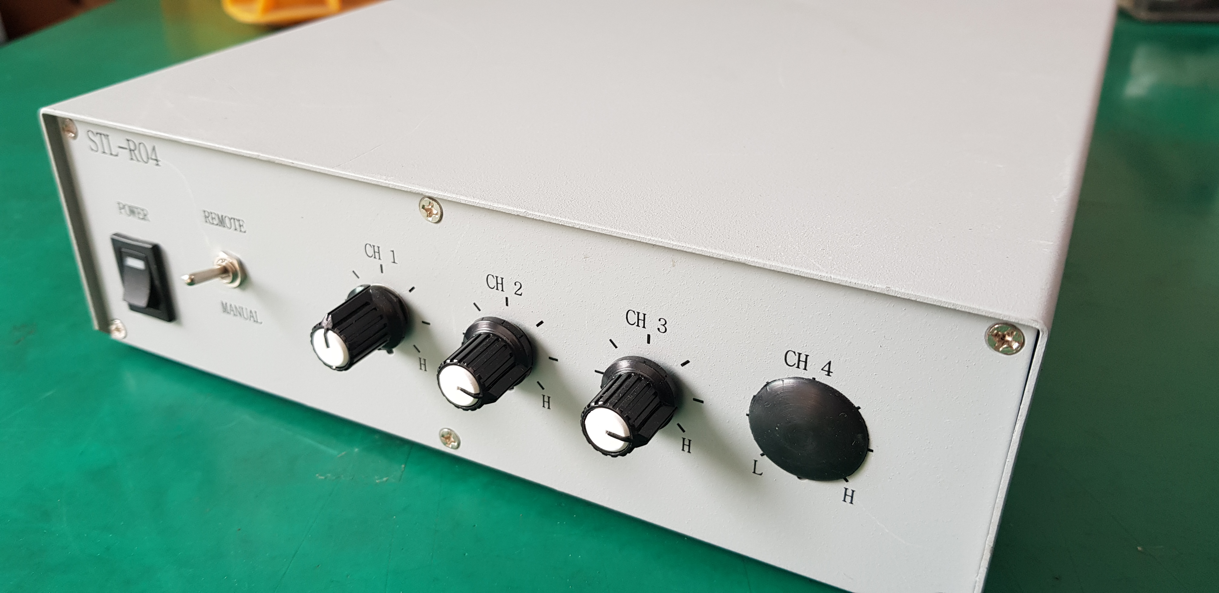 LIGHT CONTROLLER STL-R04 (중고)