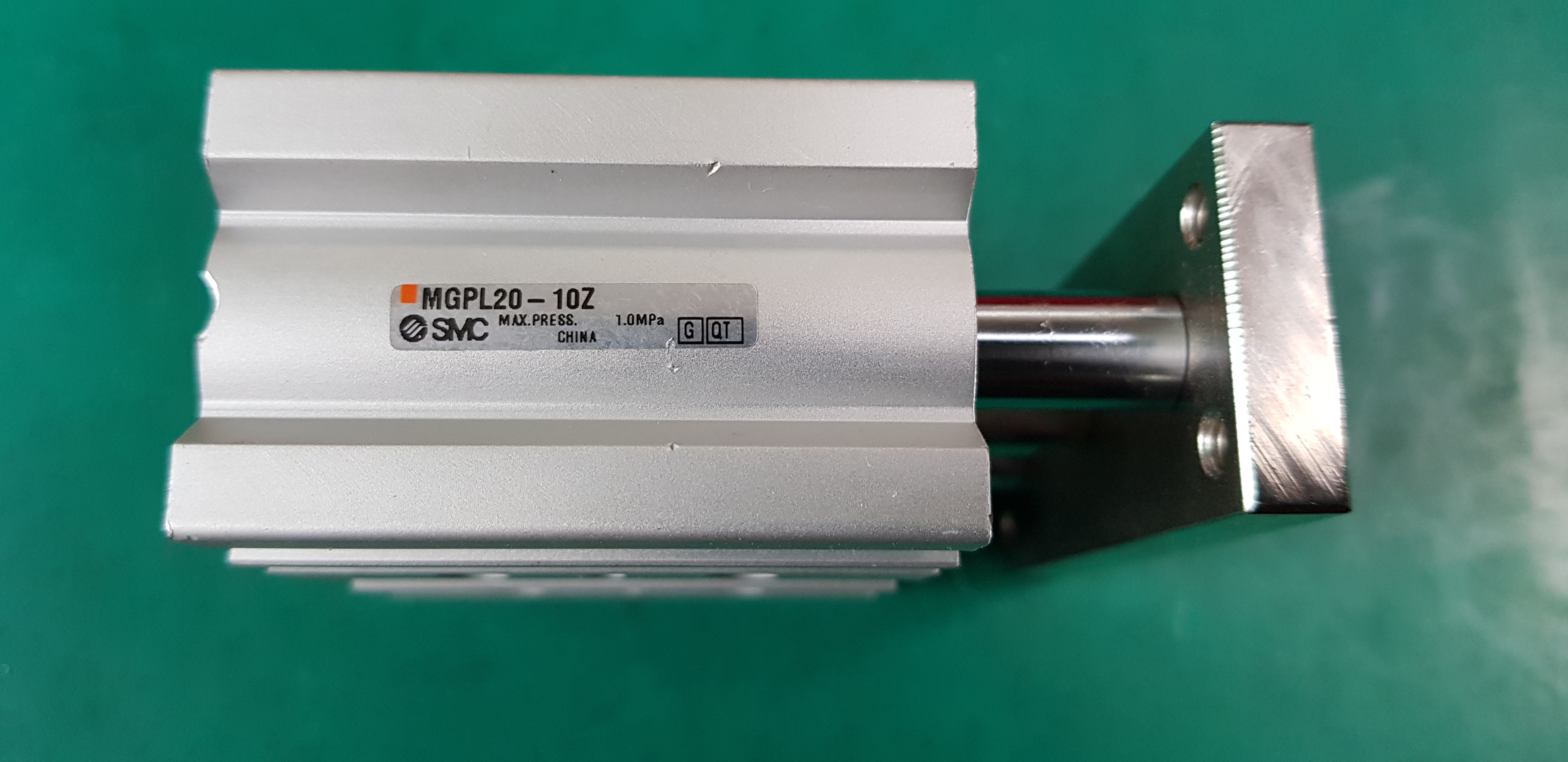 GUIDE CYLINDER MGPL20-10Z (미사용 중고)
