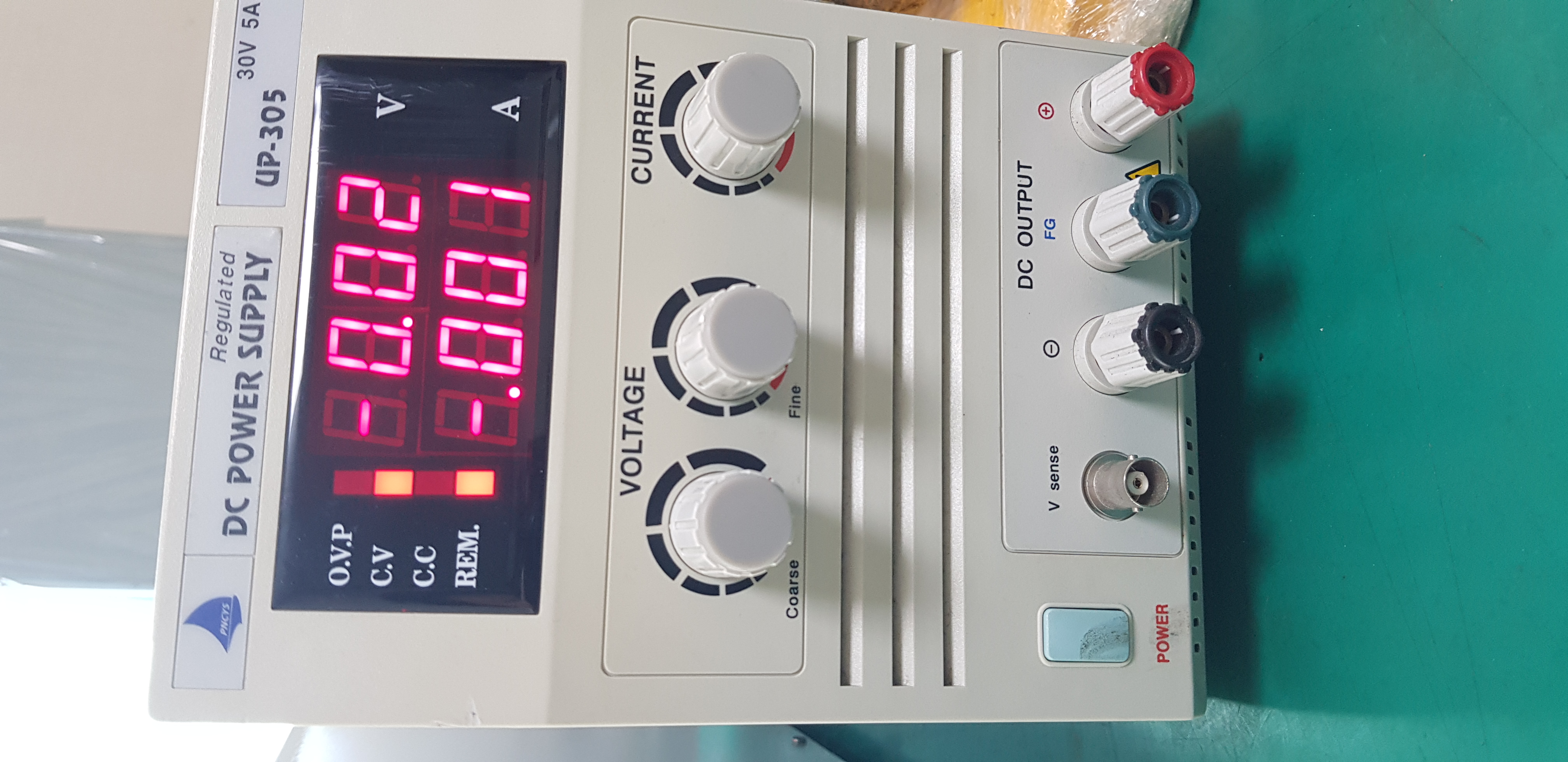 DC POWER SUPPLY UP-305 30V 5A (중고)