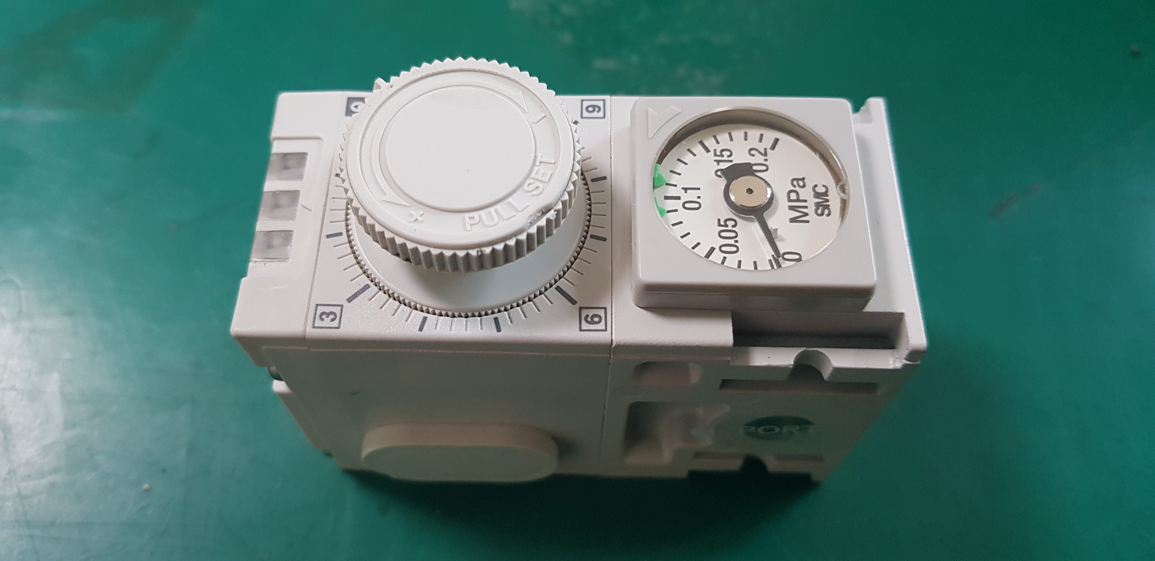 REGULATOR  ISA2-HE21P (미사용중고)