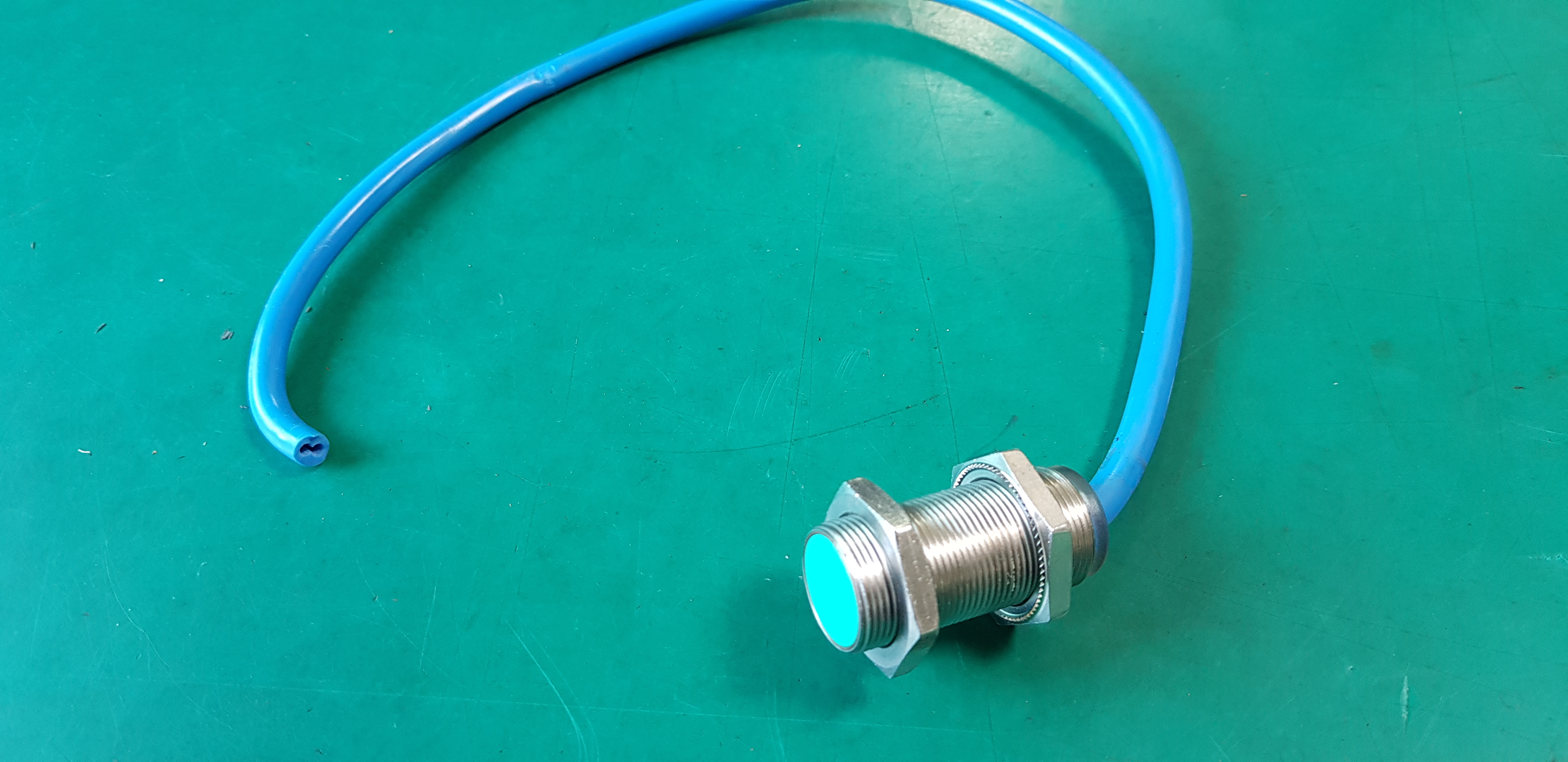 NC85-18GM40-NO (중고)