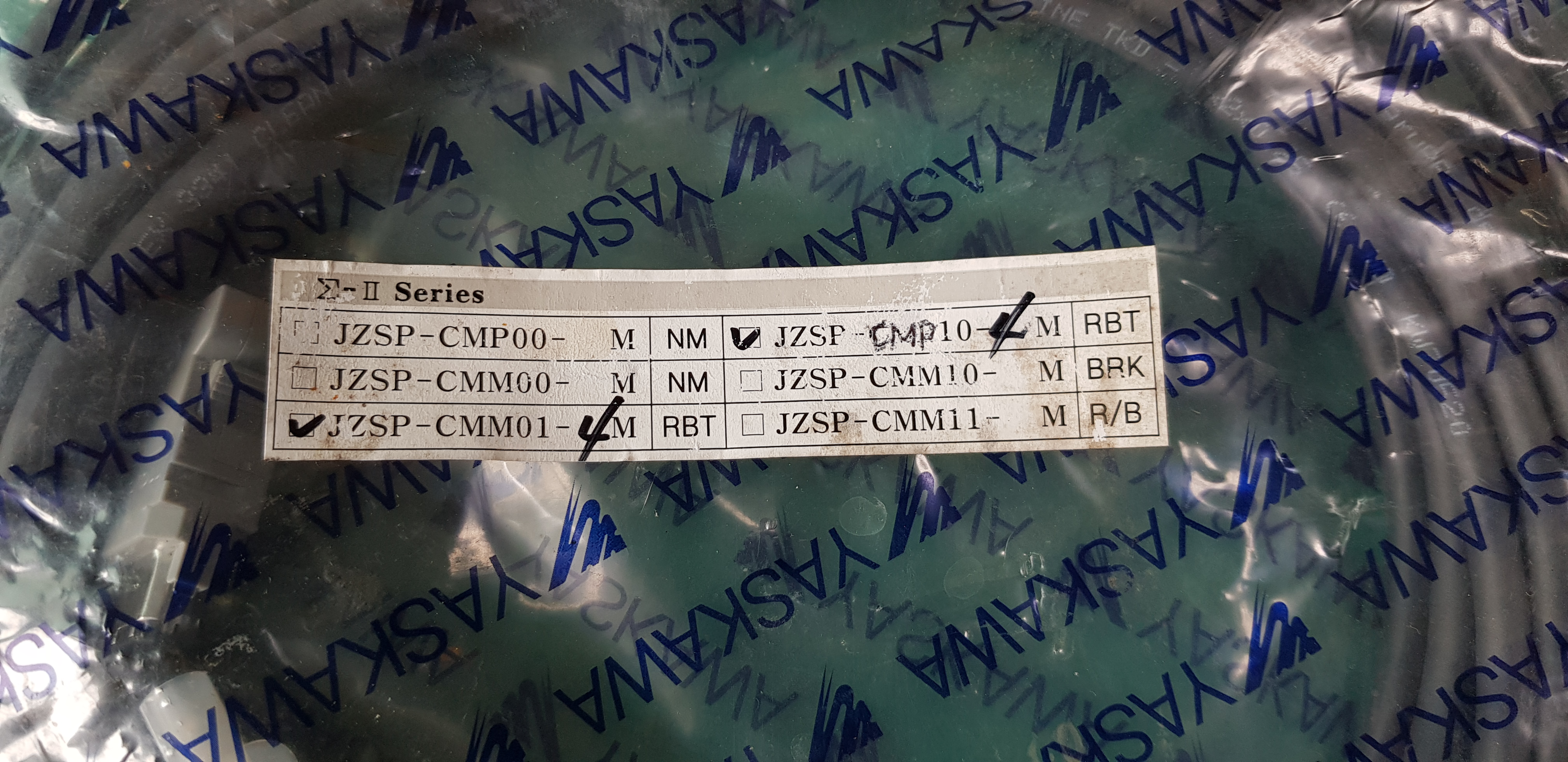 SERVO CABLE JZSP-CMM01-4M (미사용품 A급)