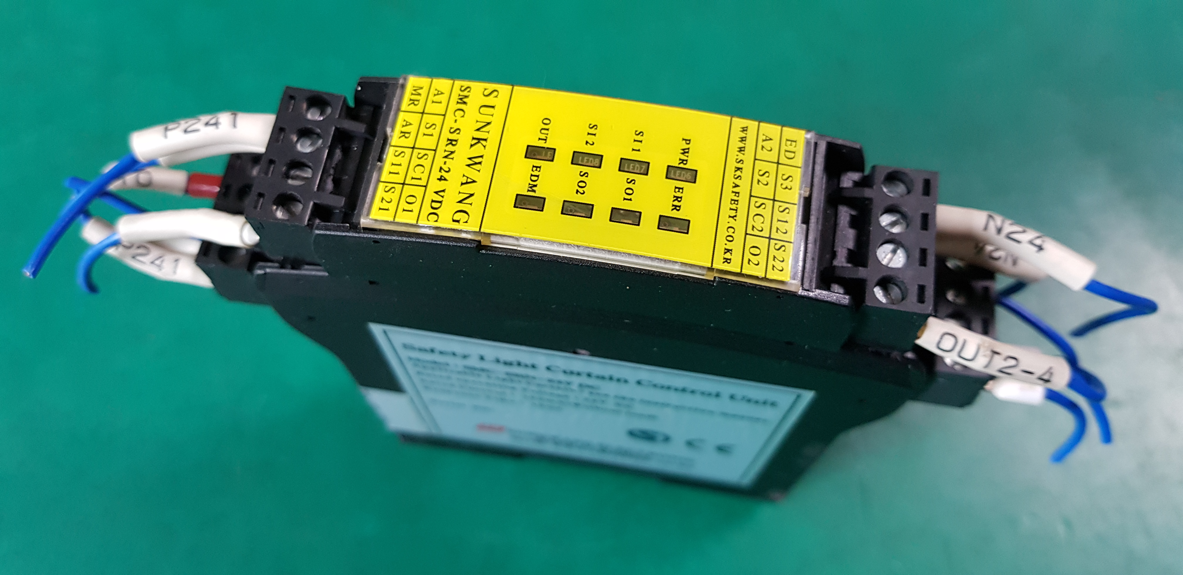 SAFETY LIGHT CONTROL SMC-SRN-24V DC (중고)