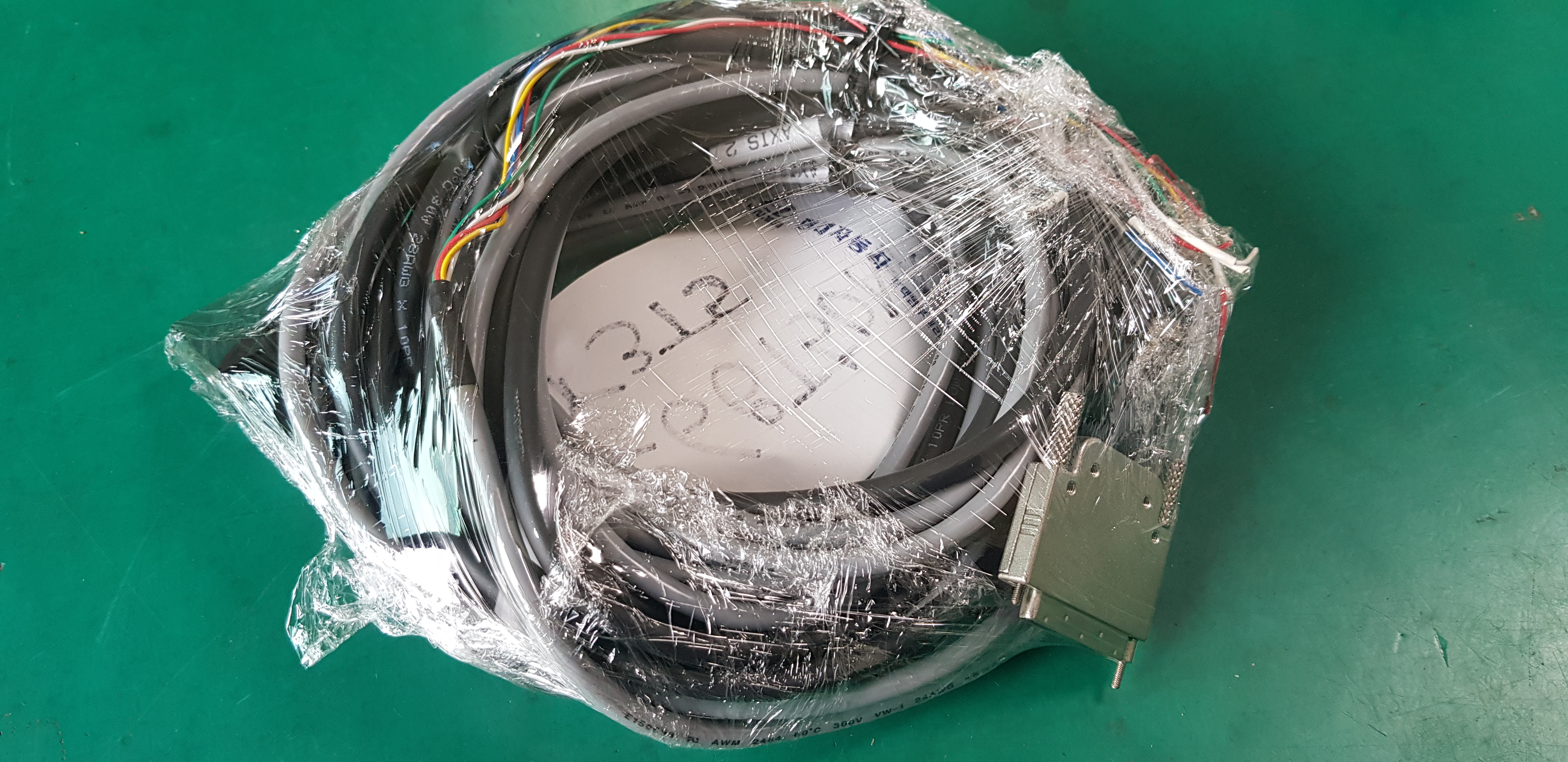 INTERFACE CABLE UC68T50NM-Y3TS (중고)