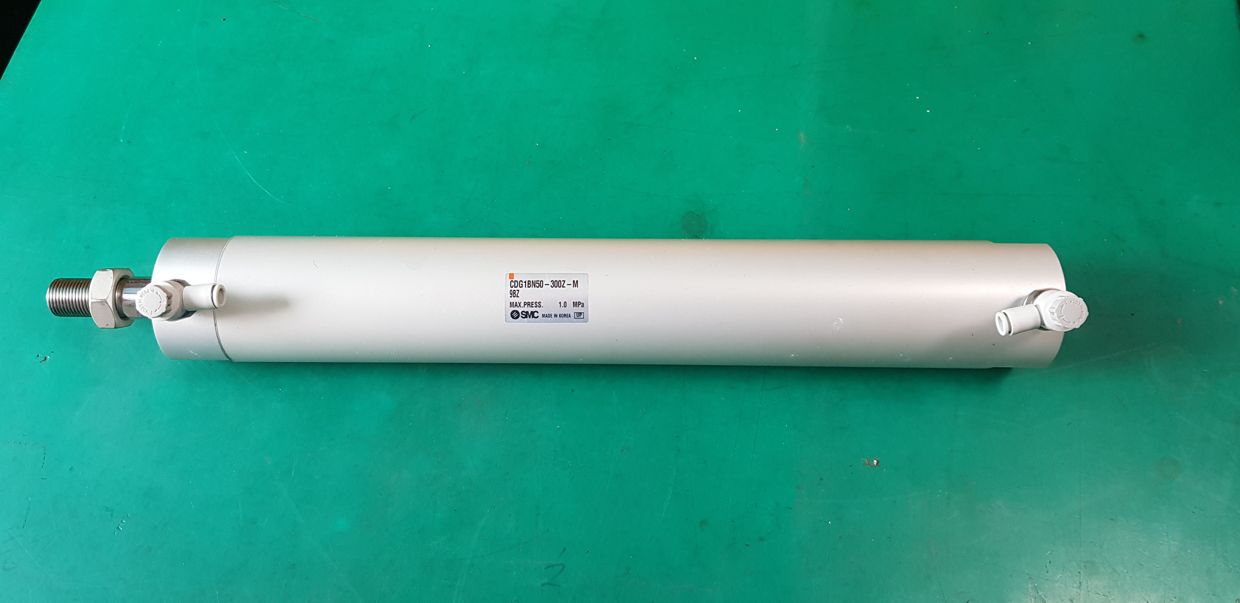 AIR CYLINDER CDG1BN50-300Z-M9BZ (중고)