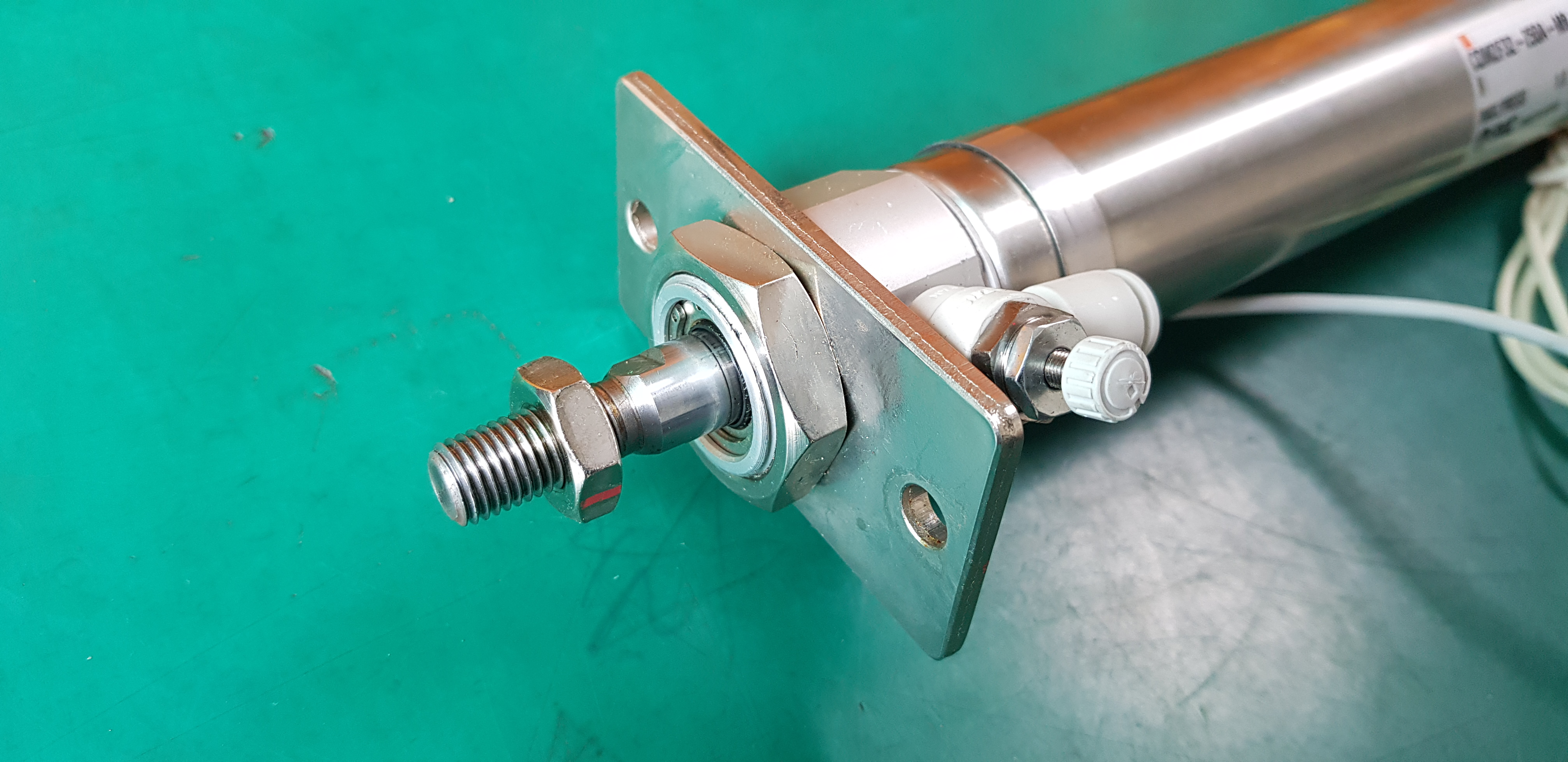 AIR CYLINDER CDM2F32-250A-M9N (중고)