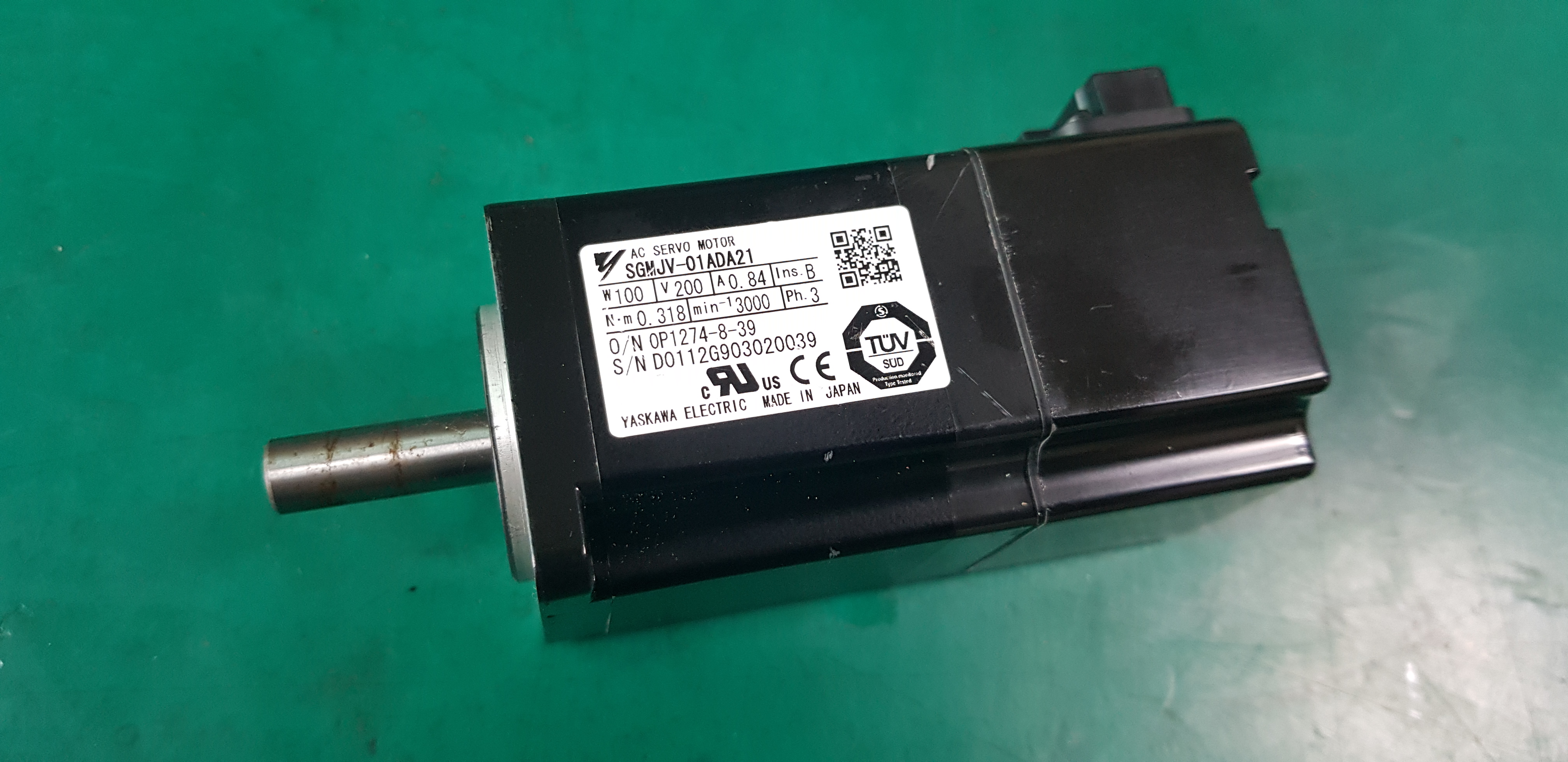 YASKAWA SERVO MOTOR SGMJV-01ADA21 (100W - 중고)야스까와 서보모타