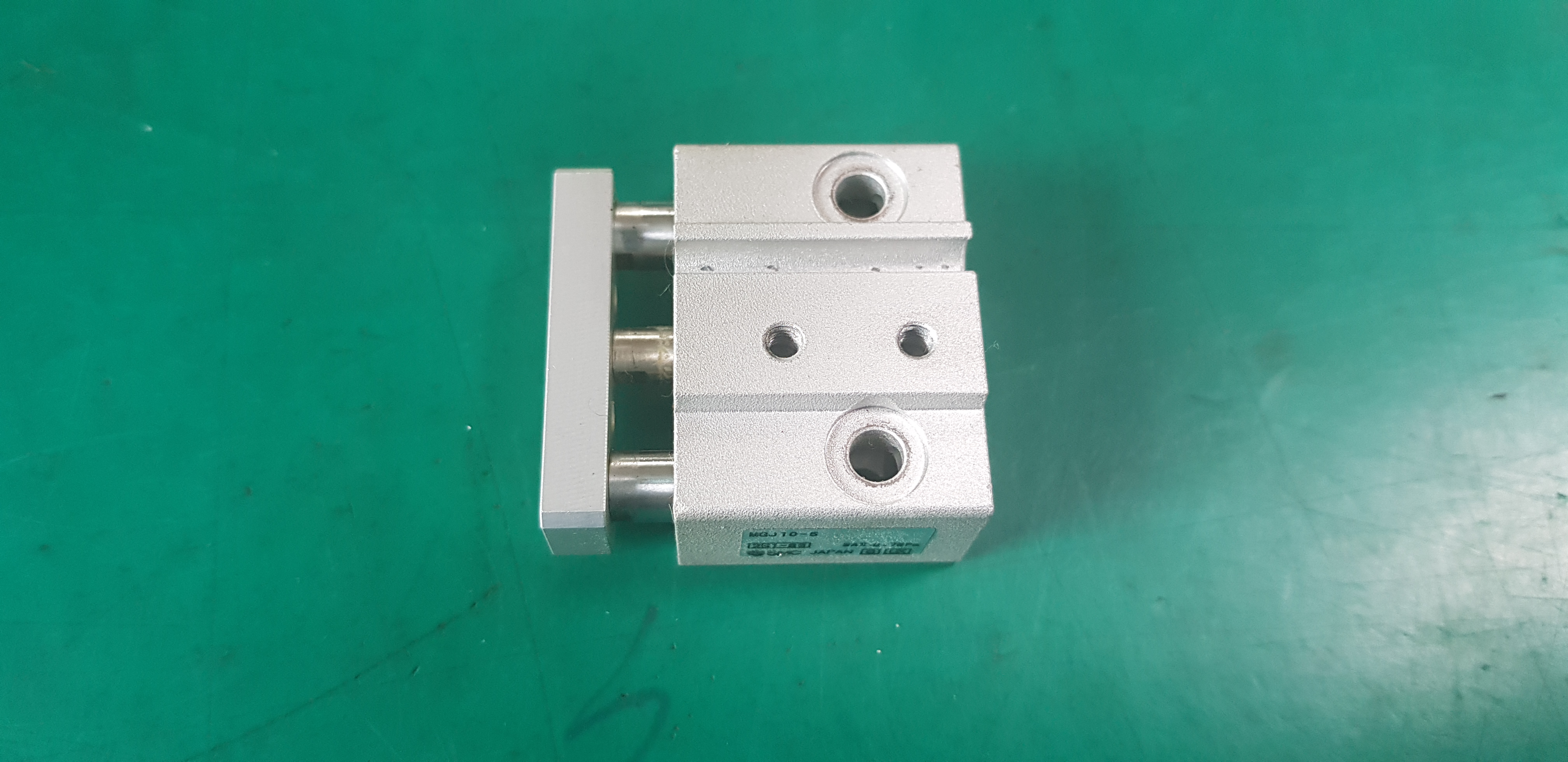 GUIDE CYLINDER MGJ10-5 (미사용중고)