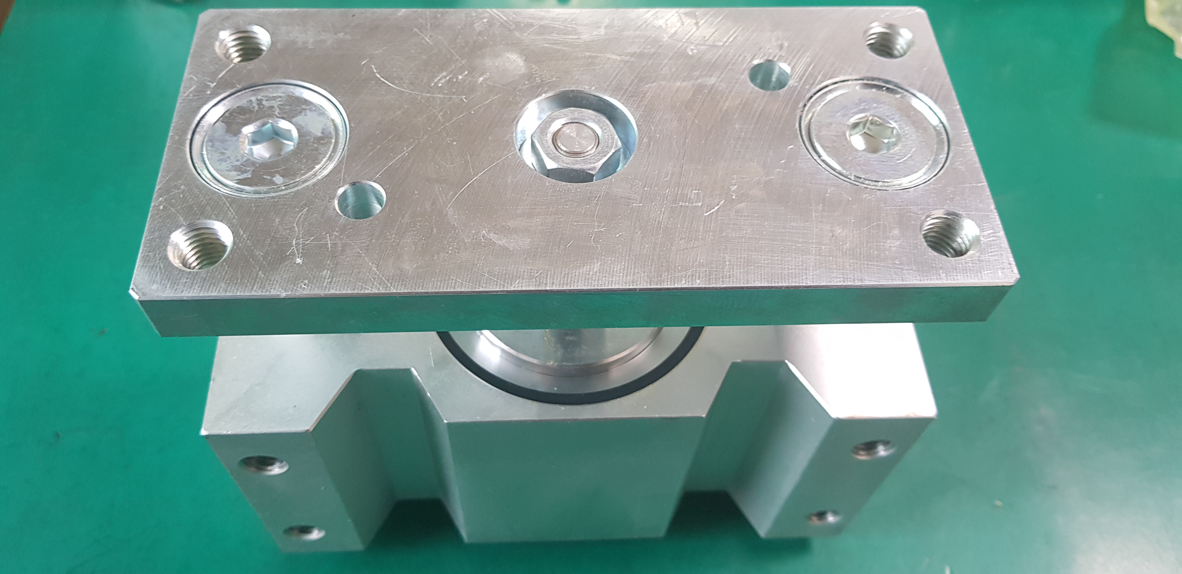 GUIDE CYLINDER ADF-80-40-P-A (중고)