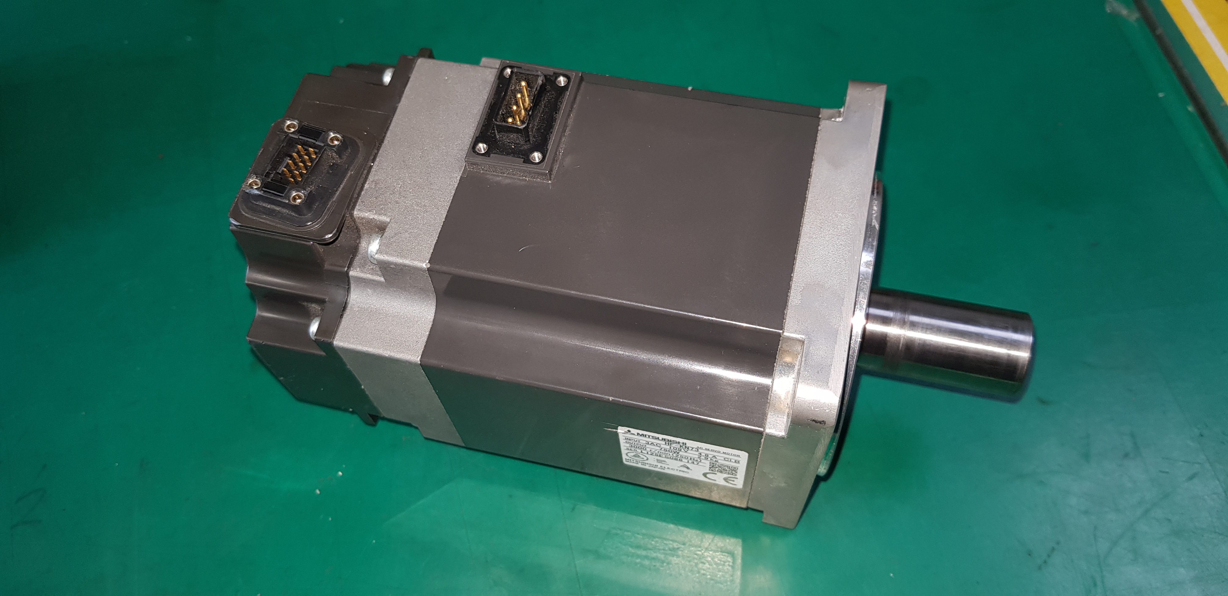 AC SERVO MOTOR HF-KN73 (750W - 중고)