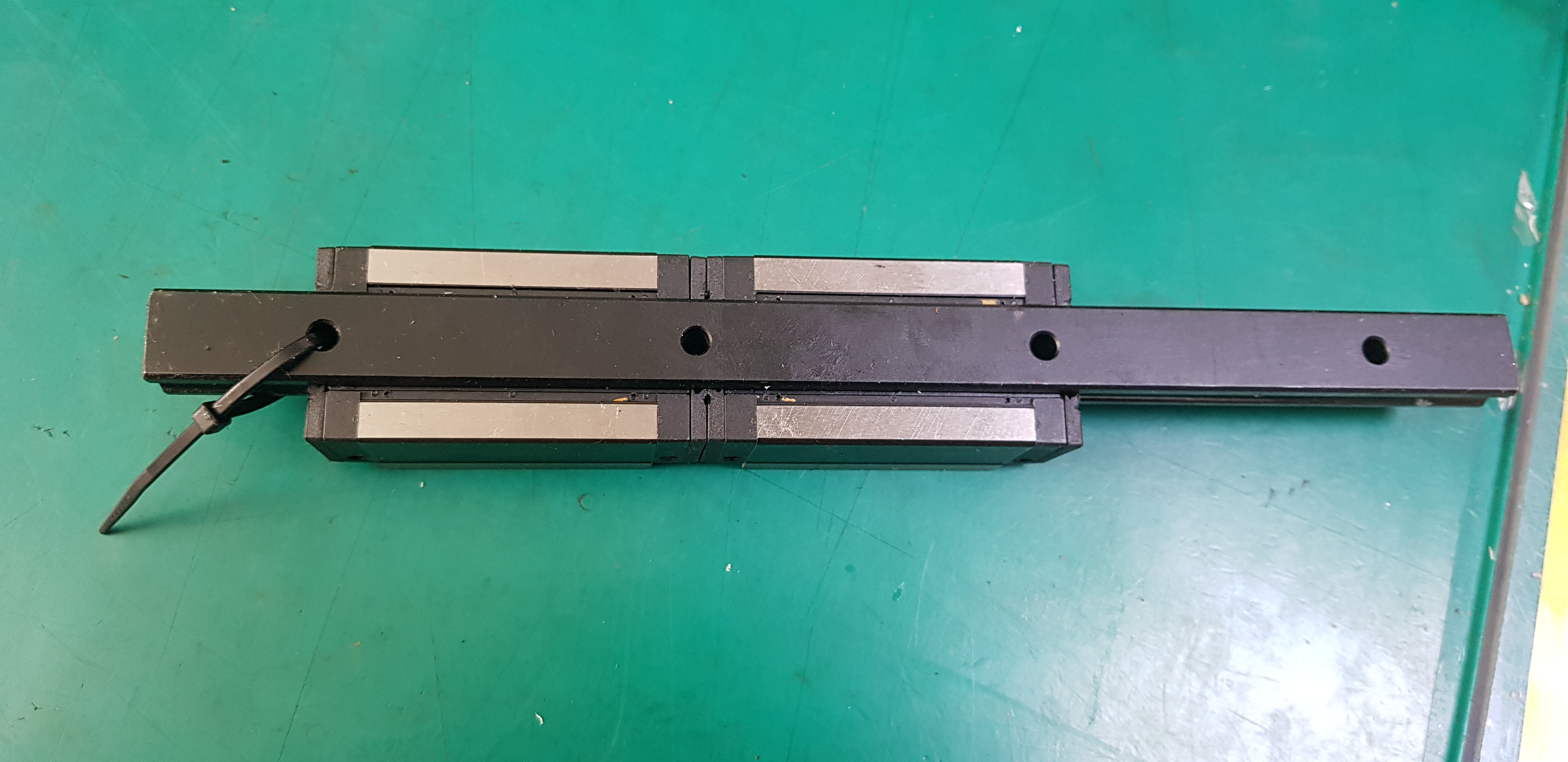 LM GUIDE SME15SASSFC 2EA + RAIL 235mm (중고)