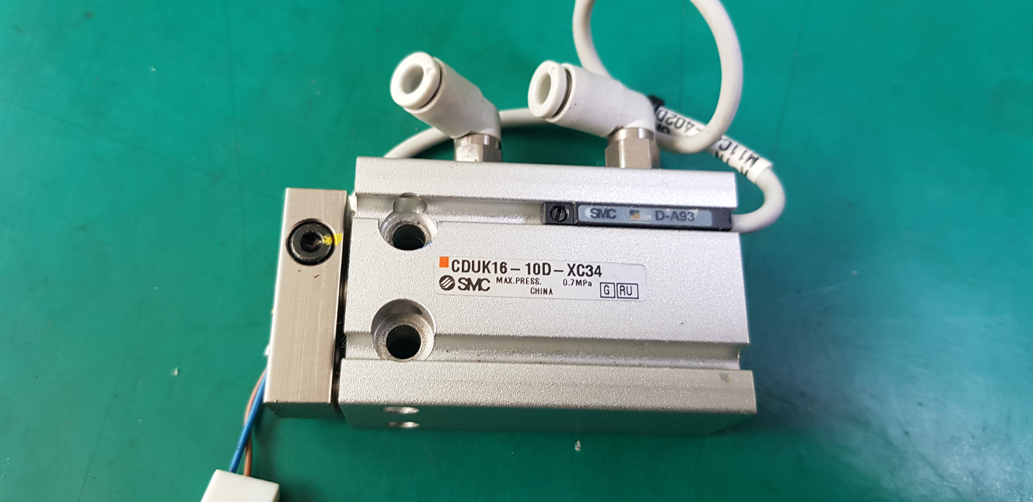 SMC AIR CYLINDER CDUK16-10D-XC34 (중고) 에어 실린더