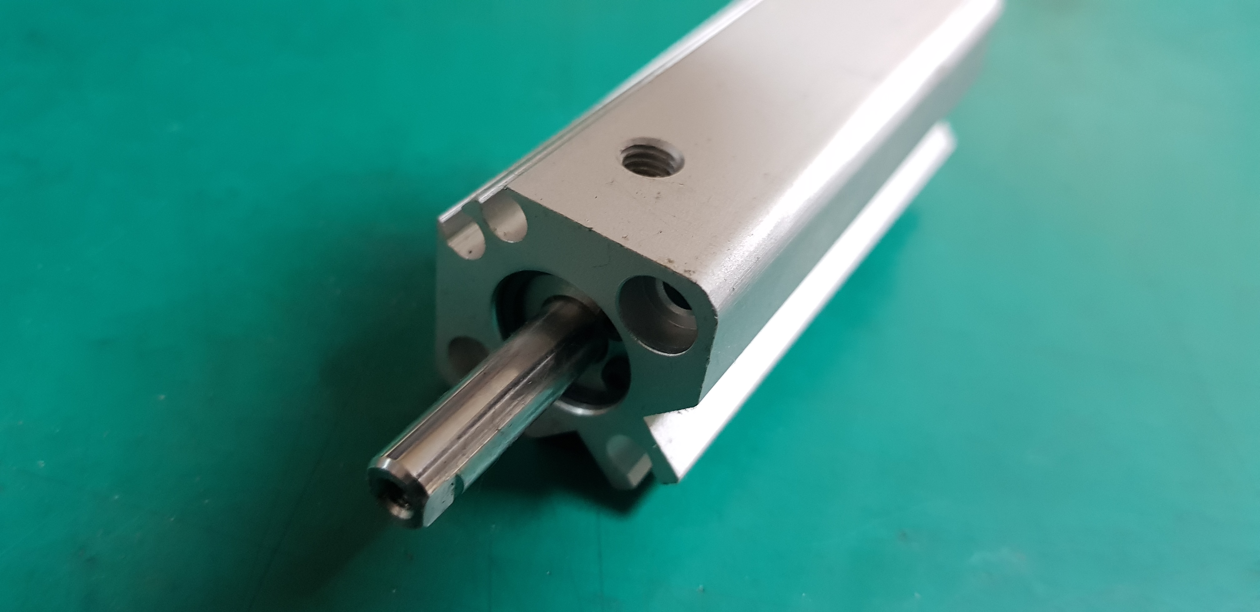 AIR CYLINDER CDQ2WB12-30DZ (미사용중고)