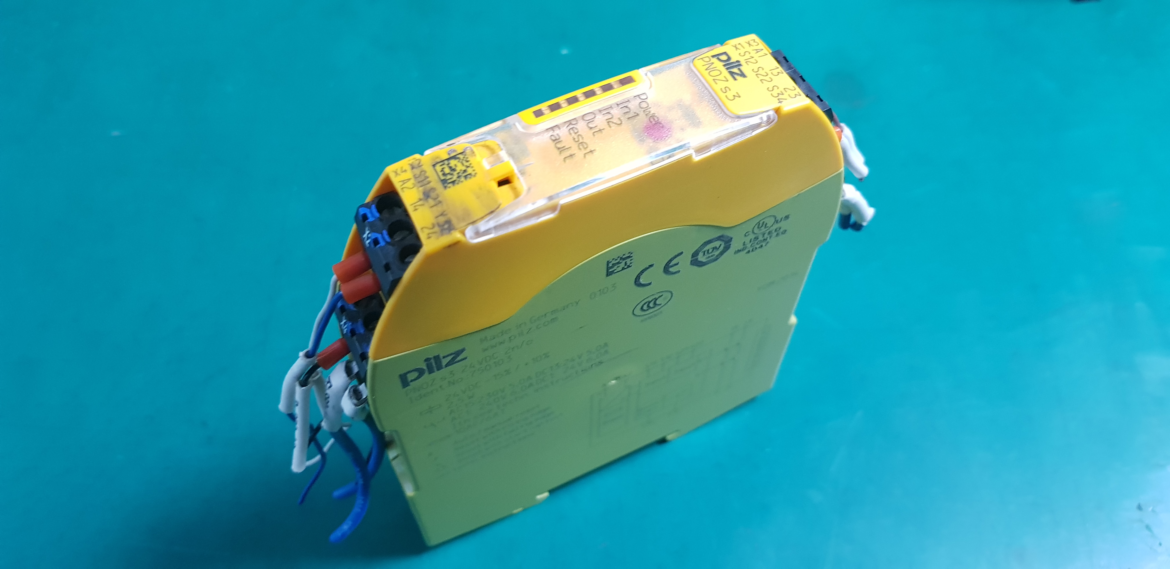 PILZ PNOZ S3 750103 (중고)