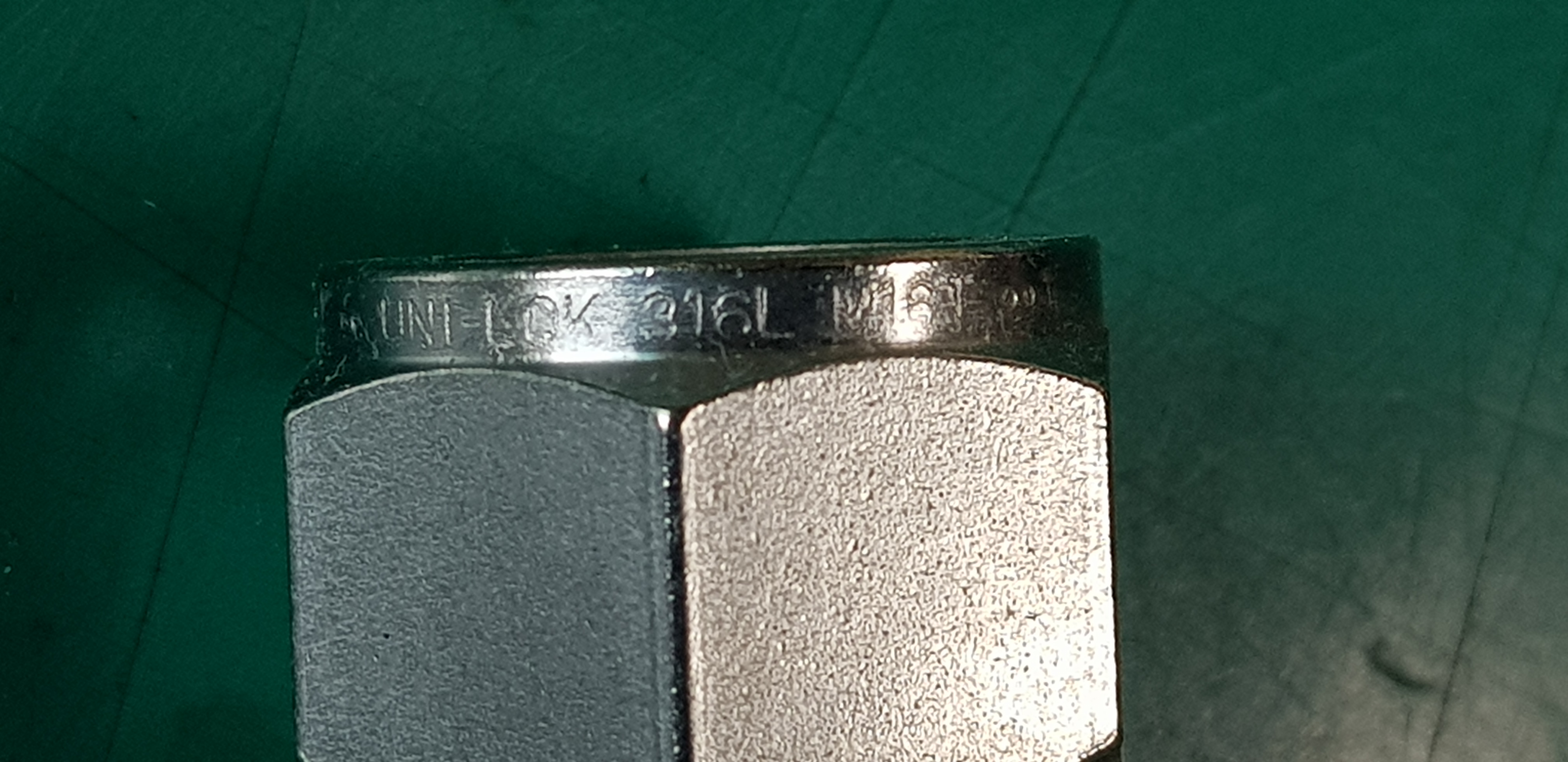 UNI-LOK 316L M16T (A급)