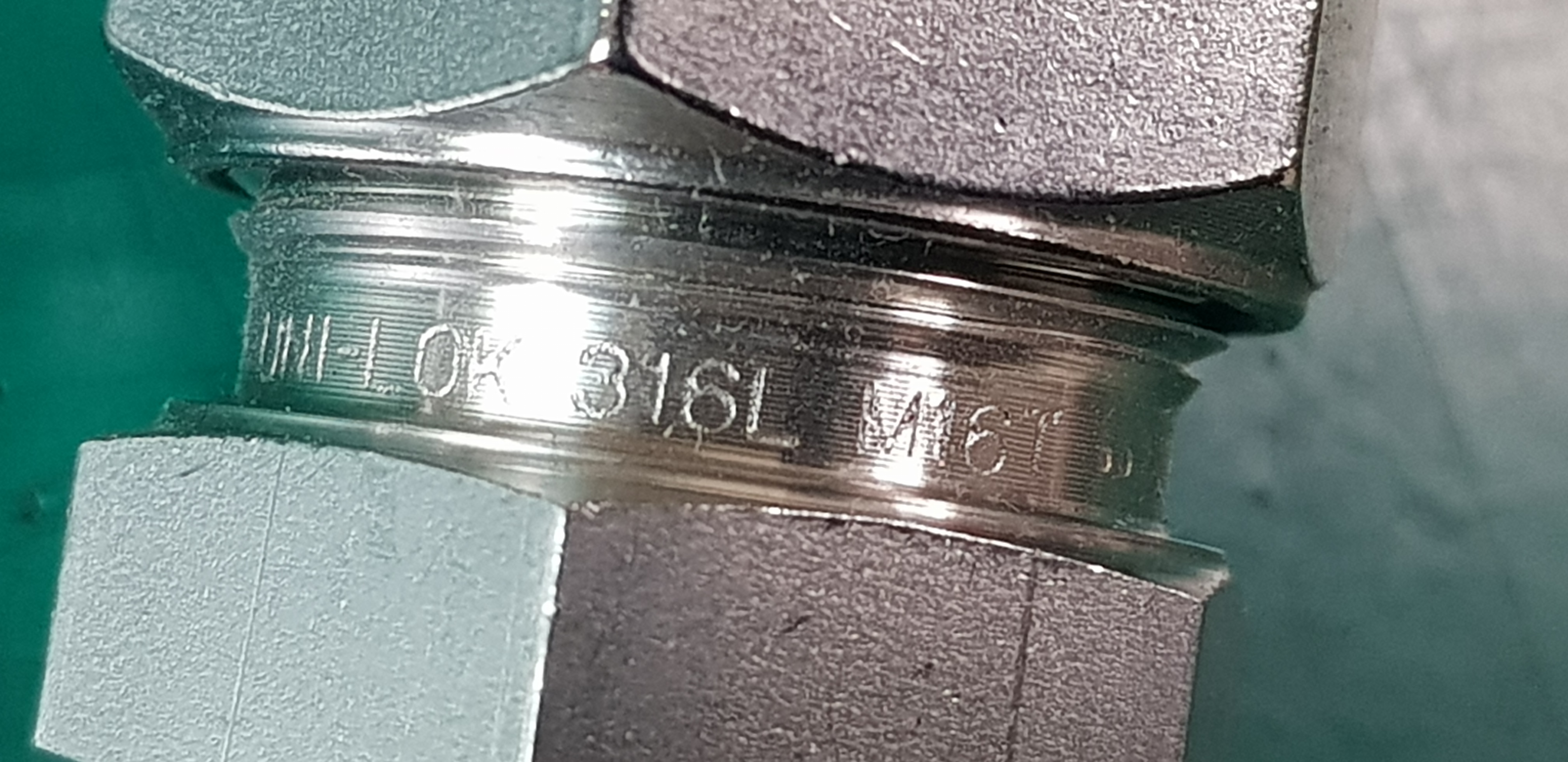 UNI-LOK 316L M16T (A급)